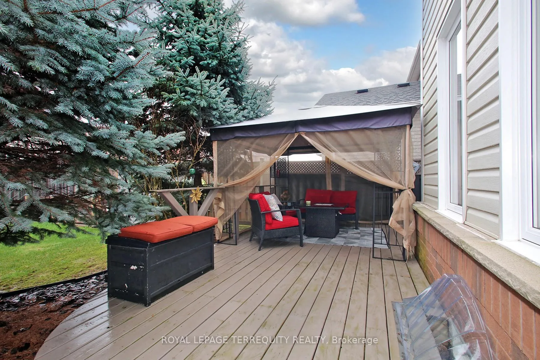 Photo 30 of 471 Woodsmere Crescent, Pickering, Amberlea — HOMEH