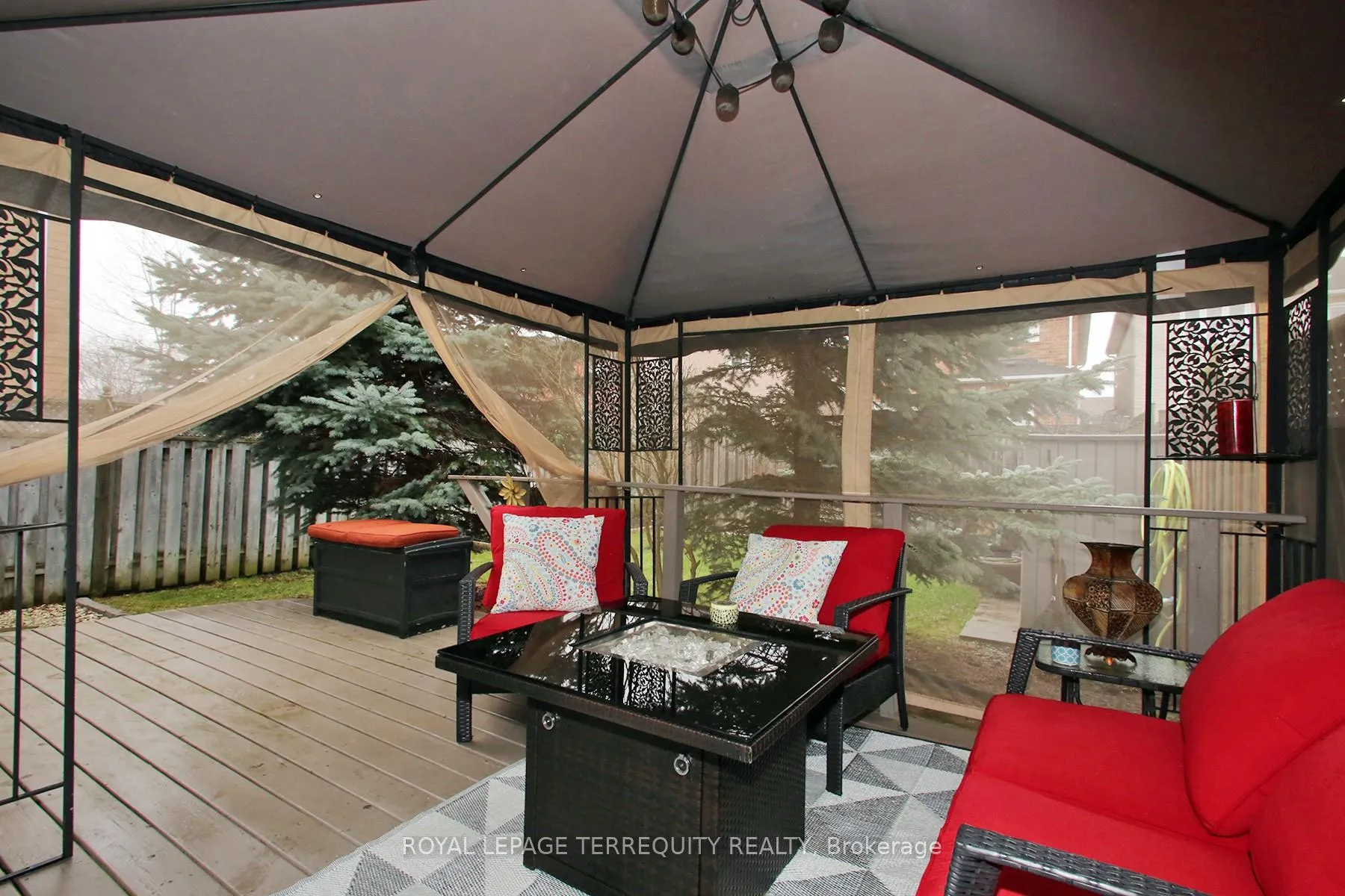 Photo 31 of 471 Woodsmere Crescent, Pickering, Amberlea — HOMEH