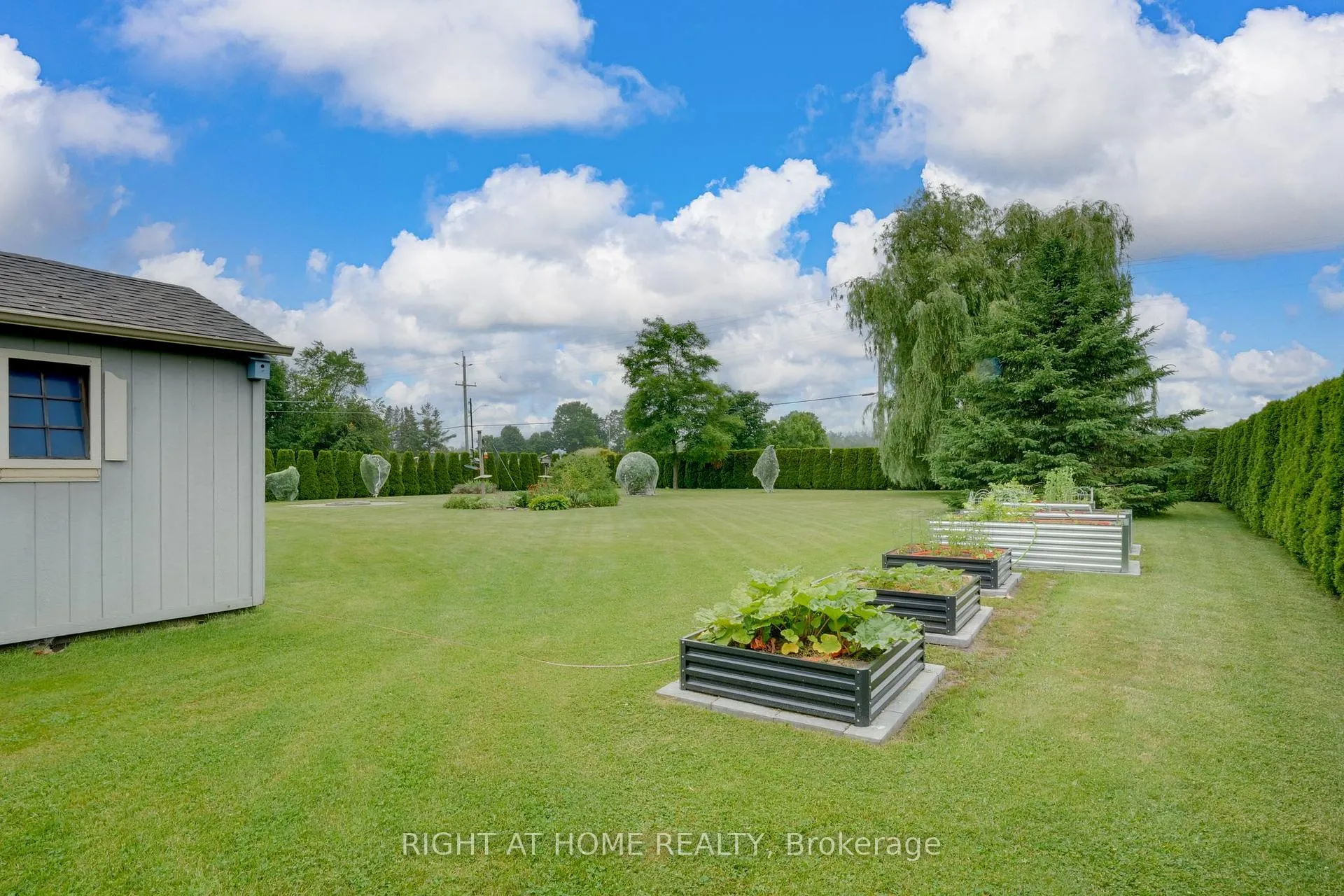 Photo 13 of 16 O'neill Circle, Springwater, Phelpston — HOMEH