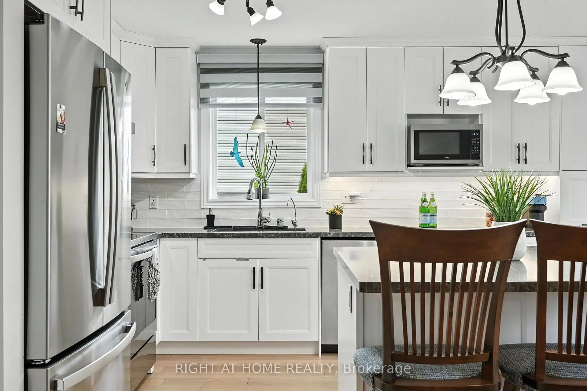 Photo 20 of 16 O'neill Circle, Springwater, Phelpston — HOMEH