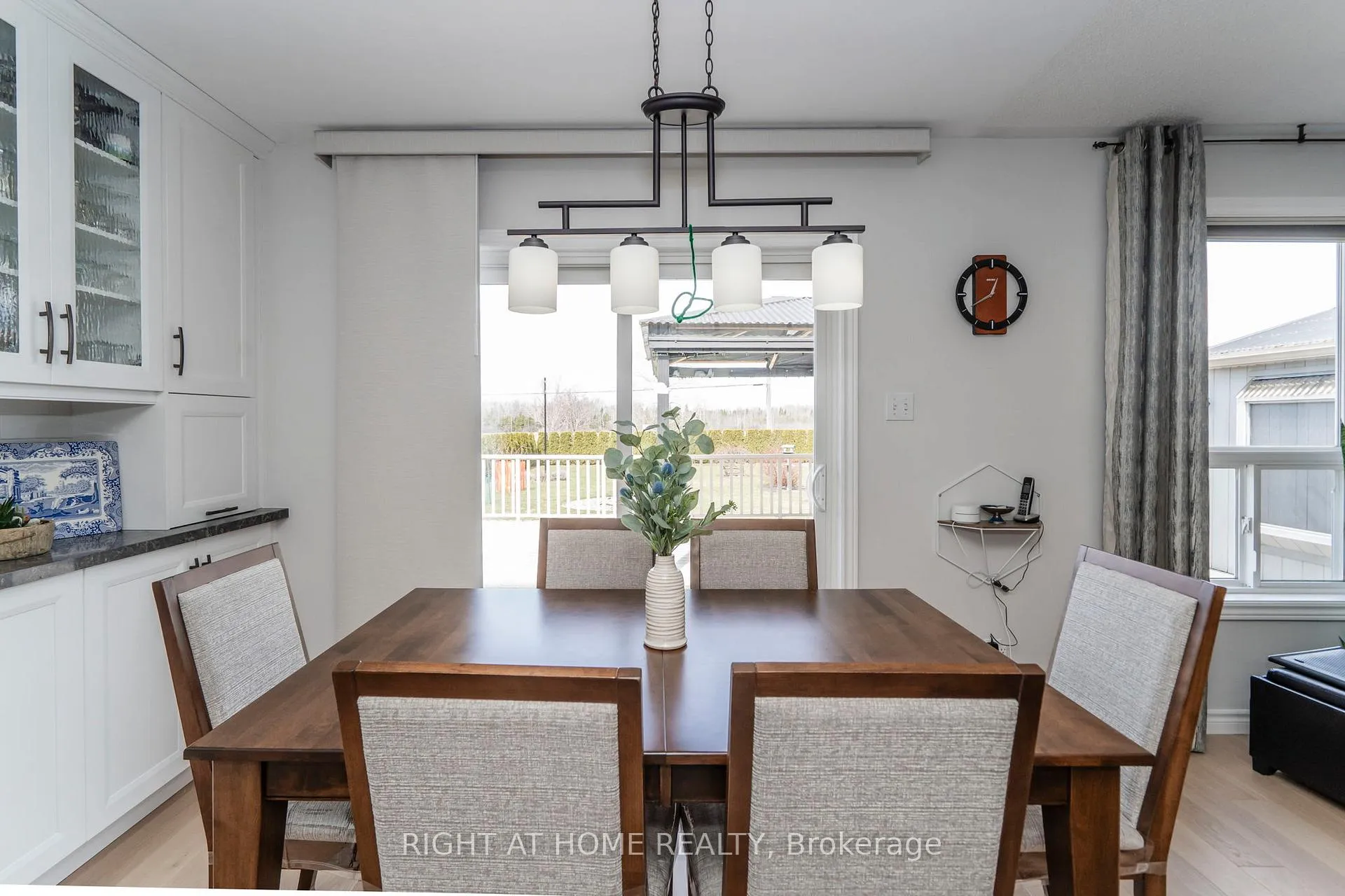 Photo 25 of 16 O'neill Circle, Springwater, Phelpston — HOMEH
