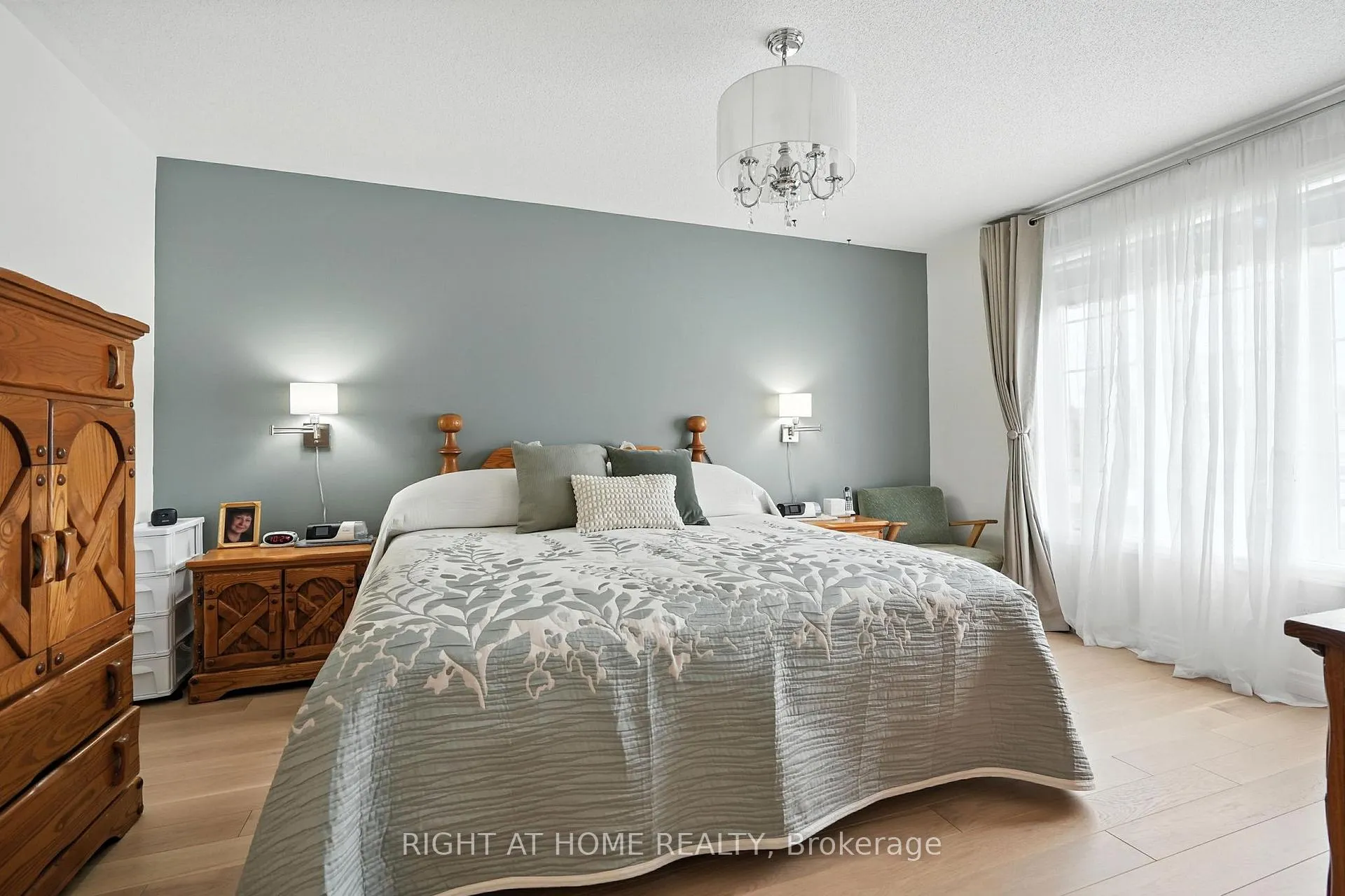 Photo 35 of 16 O'neill Circle, Springwater, Phelpston — HOMEH