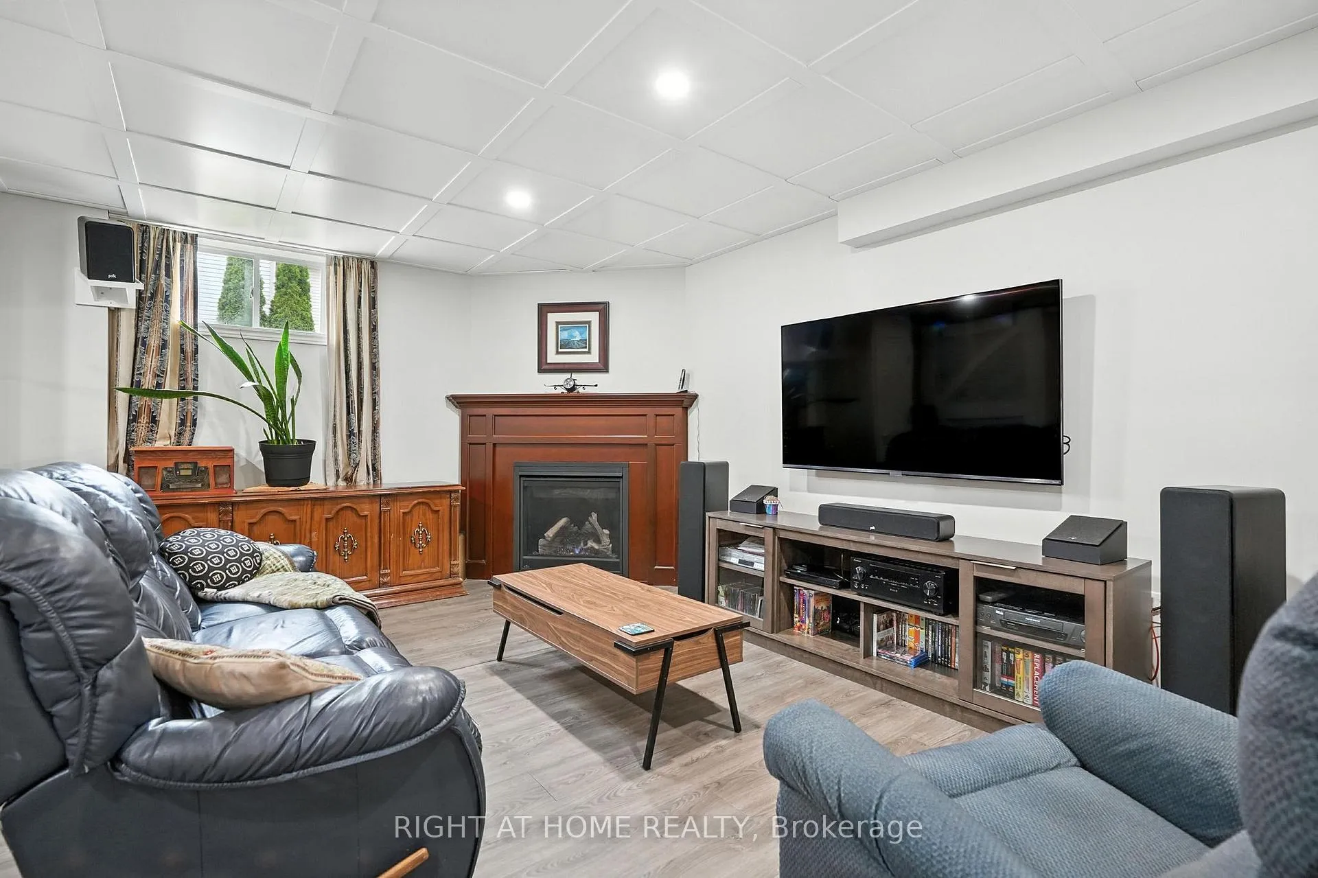 Photo 39 of 16 O'neill Circle, Springwater, Phelpston — HOMEH