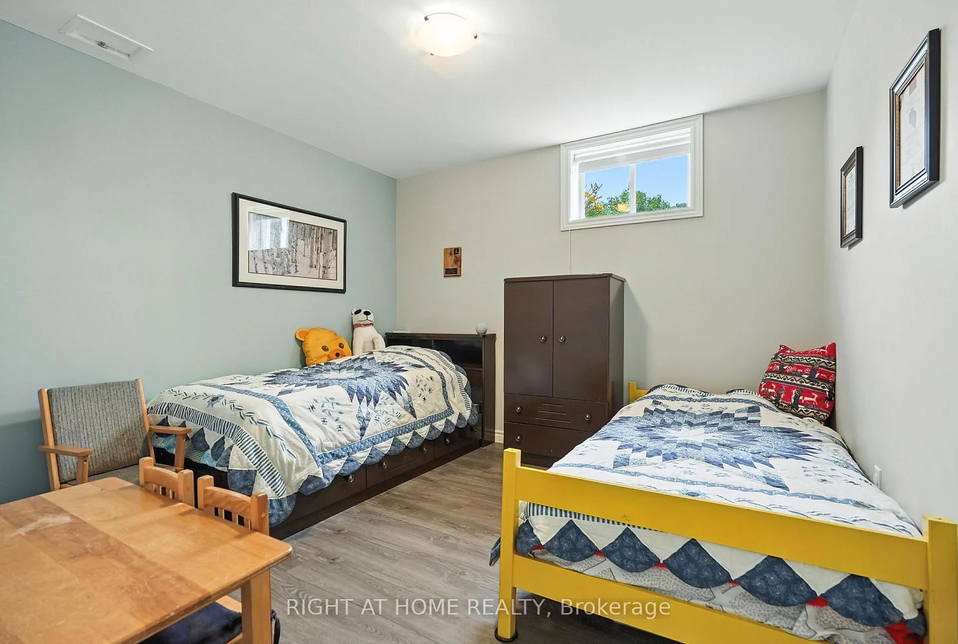Photo 43 of 16 O'neill Circle, Springwater, Phelpston — HOMEH
