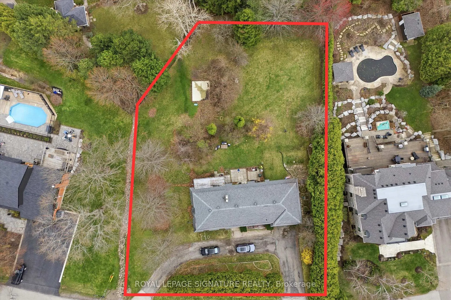 Photo 4 of 1310 Beaufort Drive, Burlington, Tyandaga — HOMEH