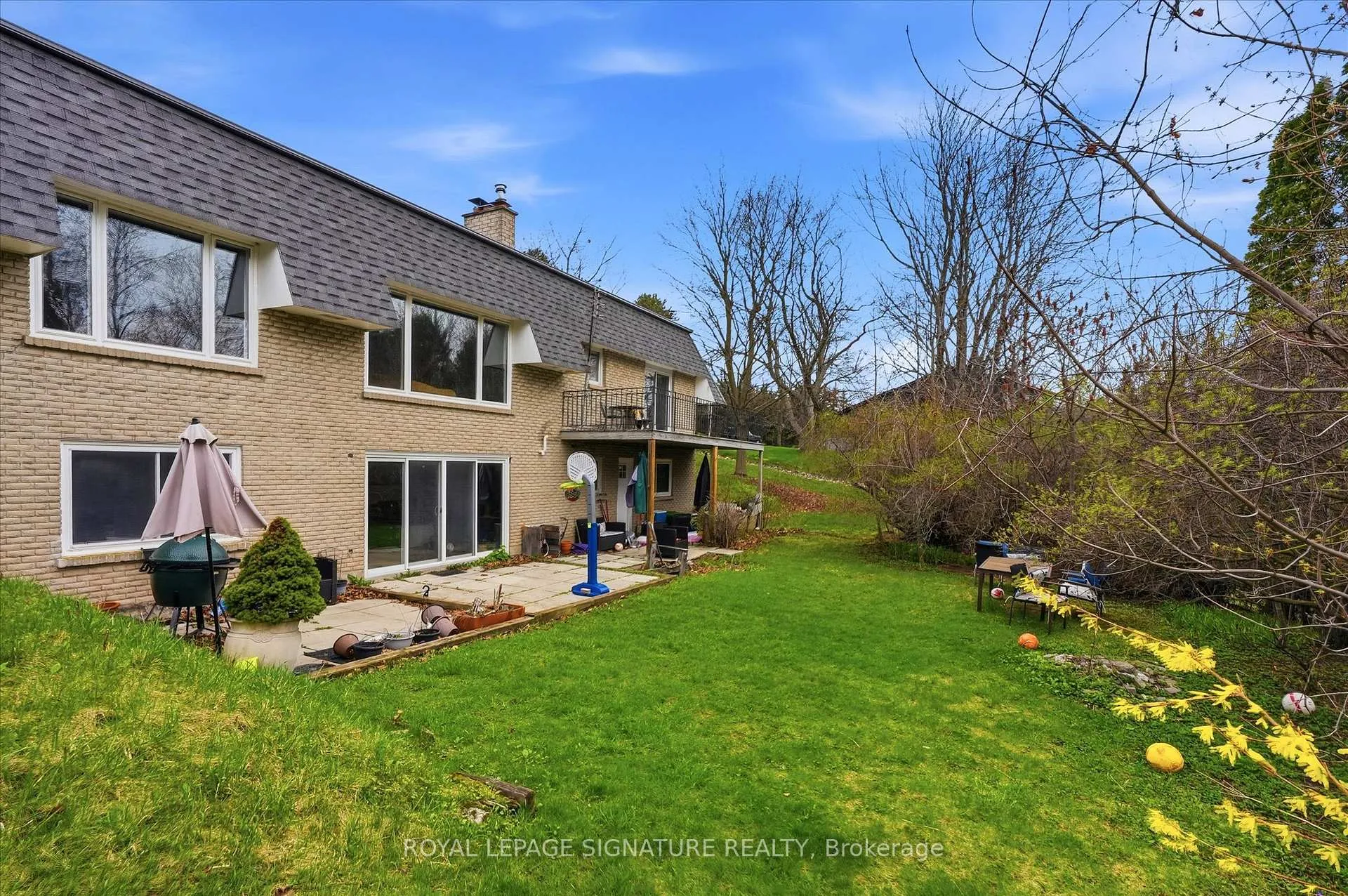 Photo 10 of 1310 Beaufort Drive, Burlington, Tyandaga — HOMEH