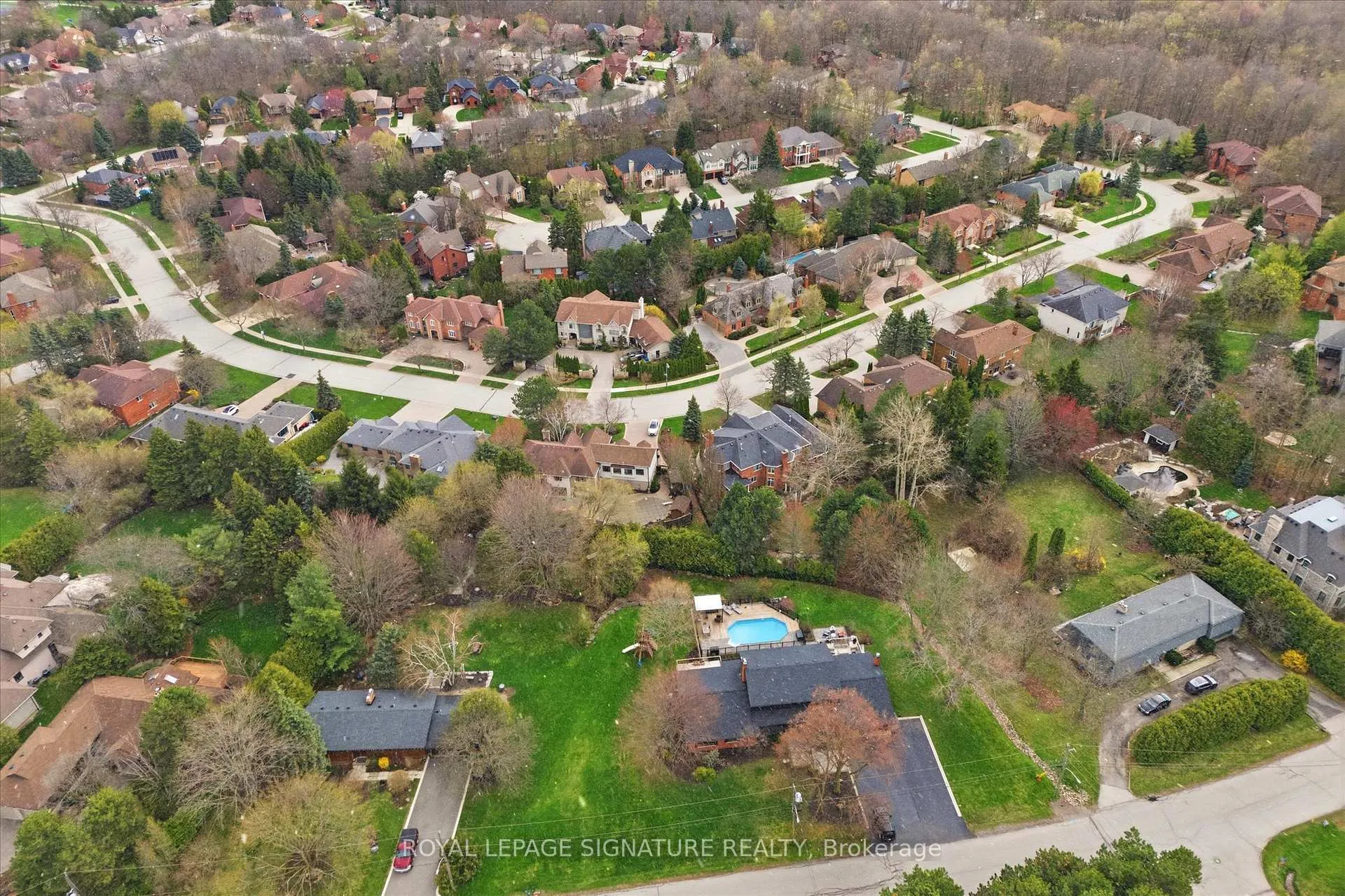Photo 18 of 1310 Beaufort Drive, Burlington, Tyandaga — HOMEH