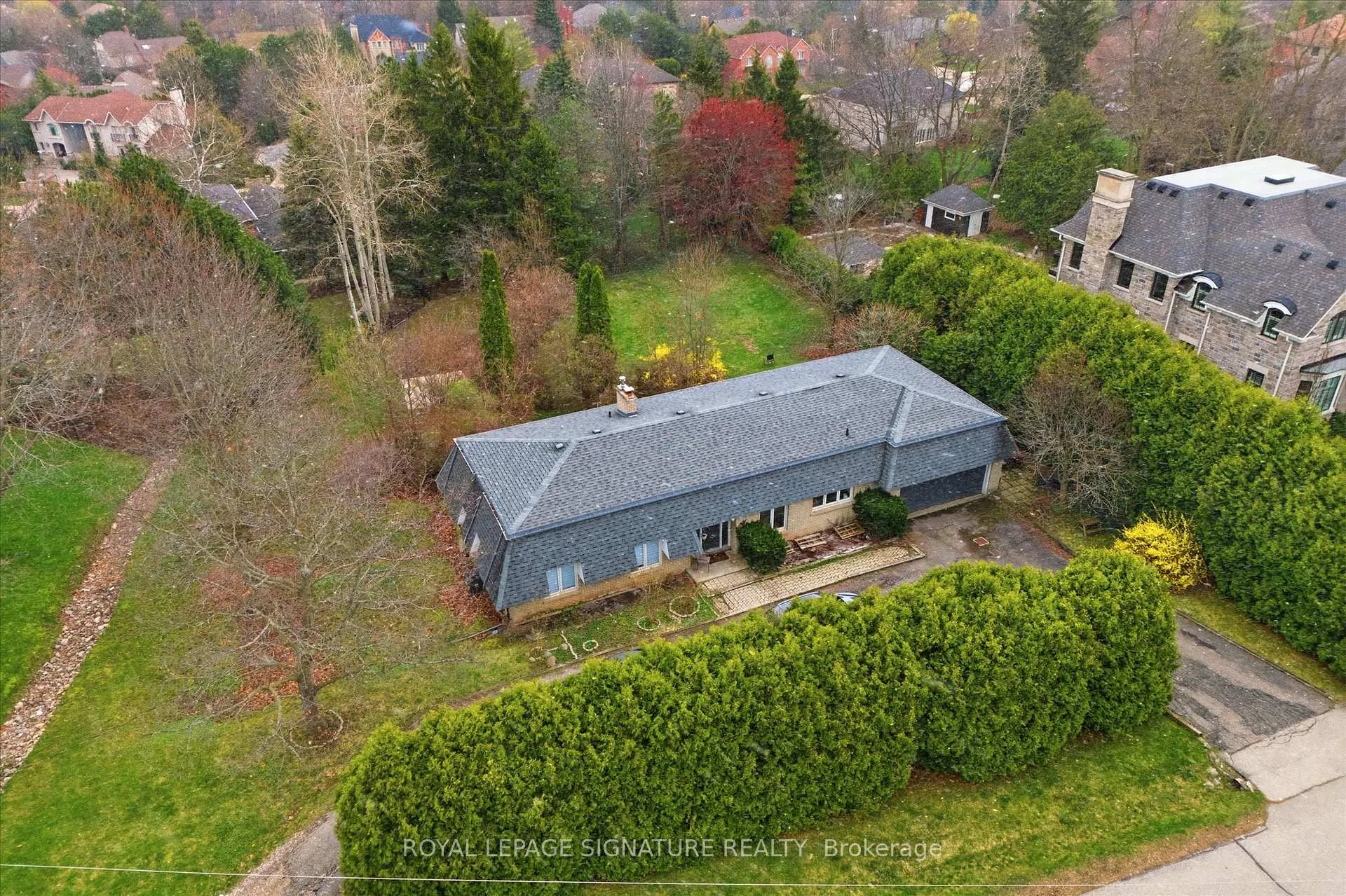 Photo 19 of 1310 Beaufort Drive, Burlington, Tyandaga — HOMEH