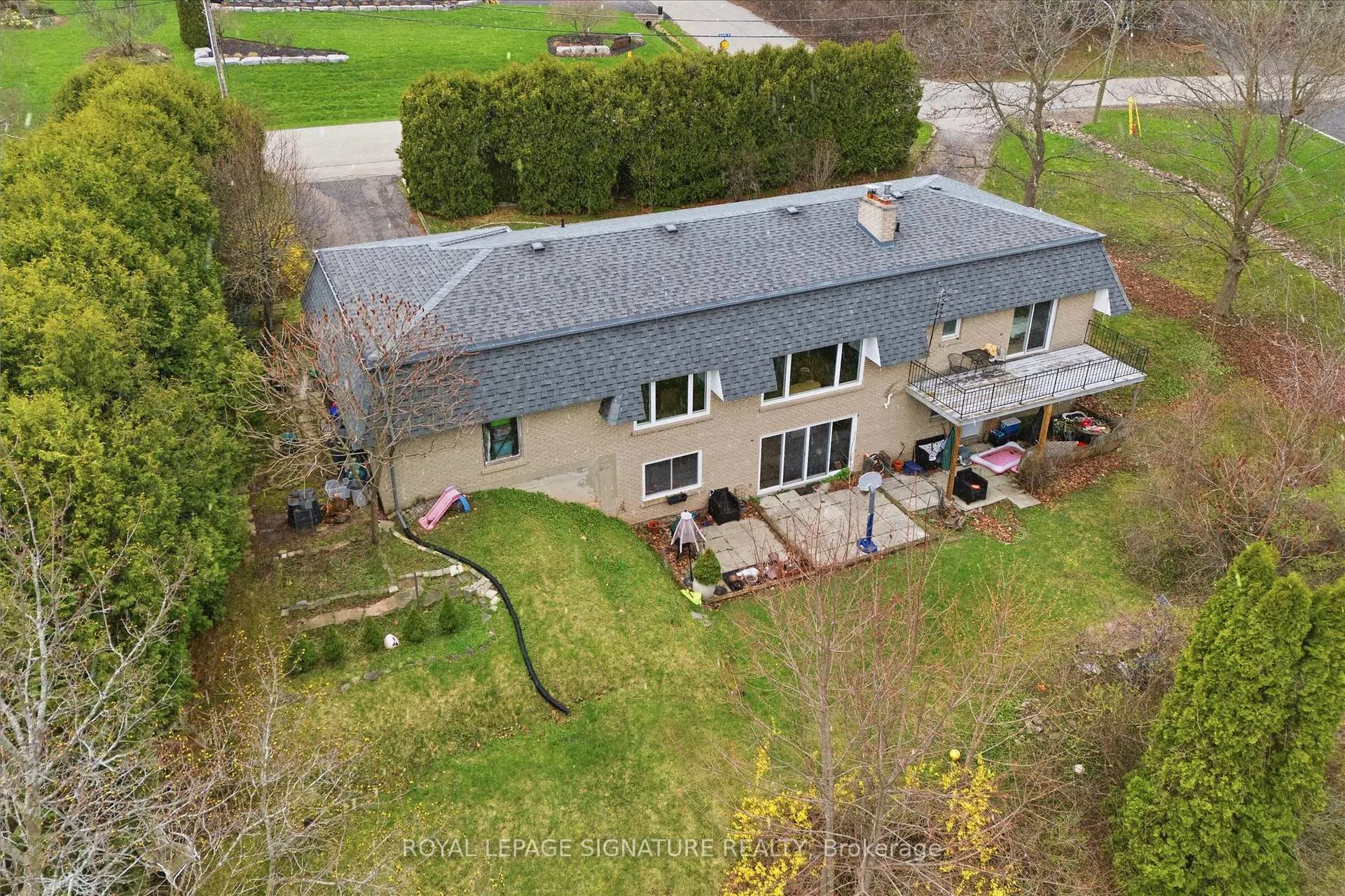 Photo 20 of 1310 Beaufort Drive, Burlington, Tyandaga — HOMEH