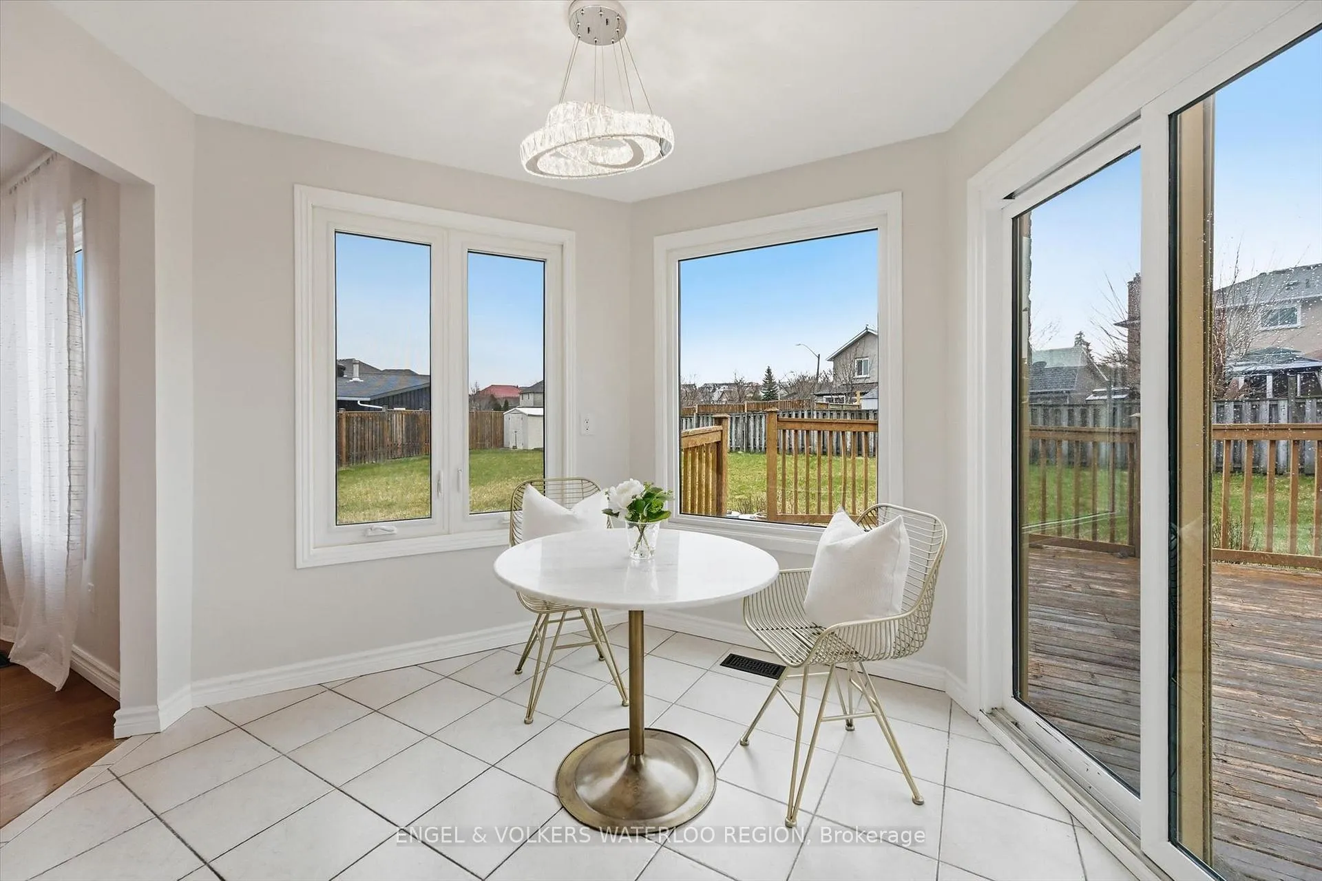 Photo 14 of 18 Regal Drive, Hamilton, Rushdale — HOMEH