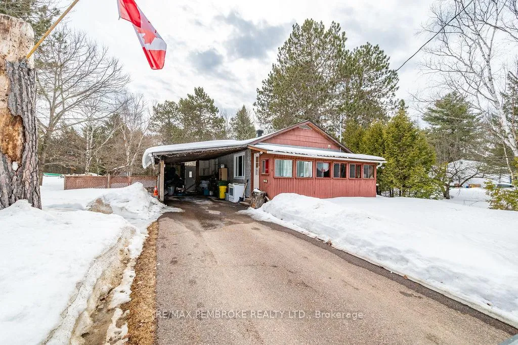 Photo 2 of 299 Black Bay Road, Petawawa — HOMEH