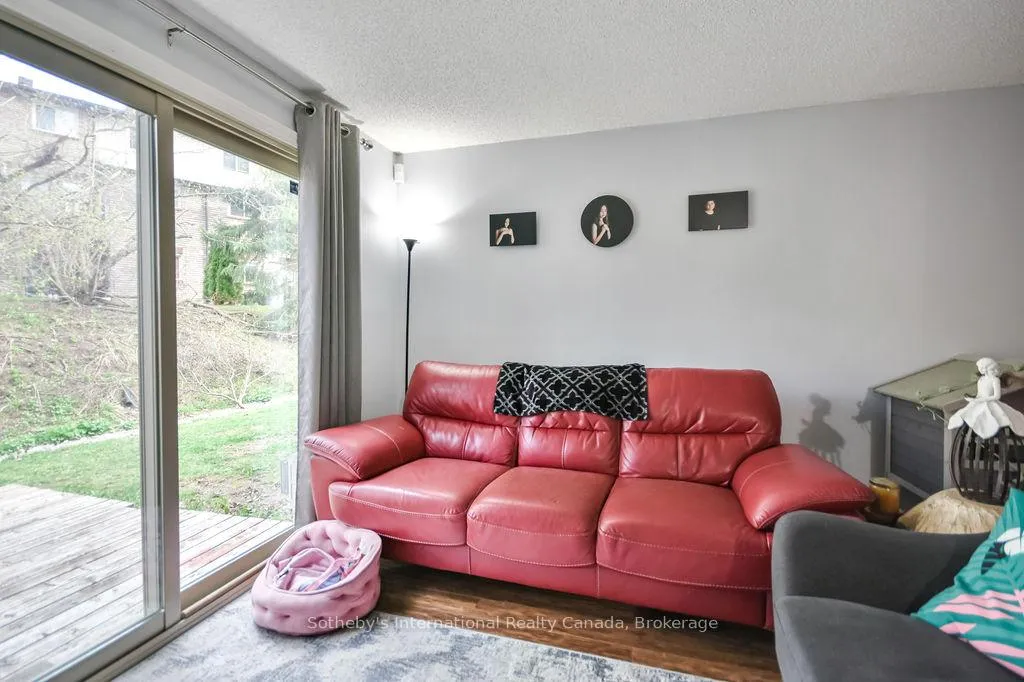 Photo 11 of Unit 38, 112 Loggers Run, Barrie, Ardagh — HOMEH