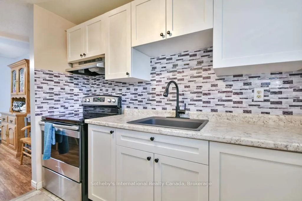 Photo 15 of Unit 38, 112 Loggers Run, Barrie, Ardagh — HOMEH