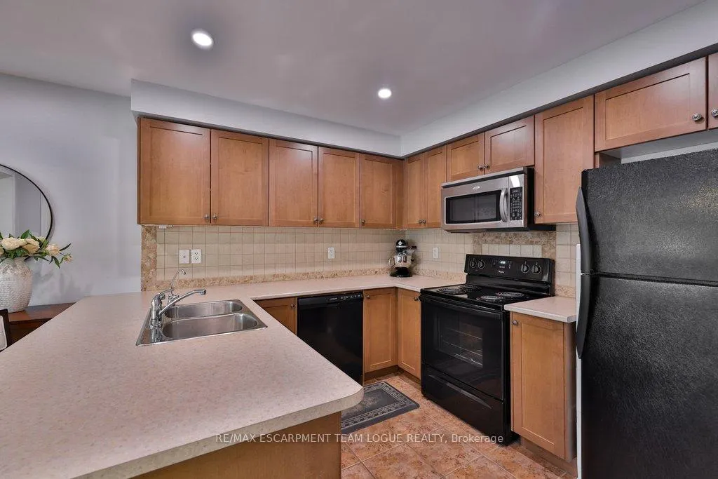 Photo 9 of 653 Speyer Circle, Milton, Harrison — HOMEH