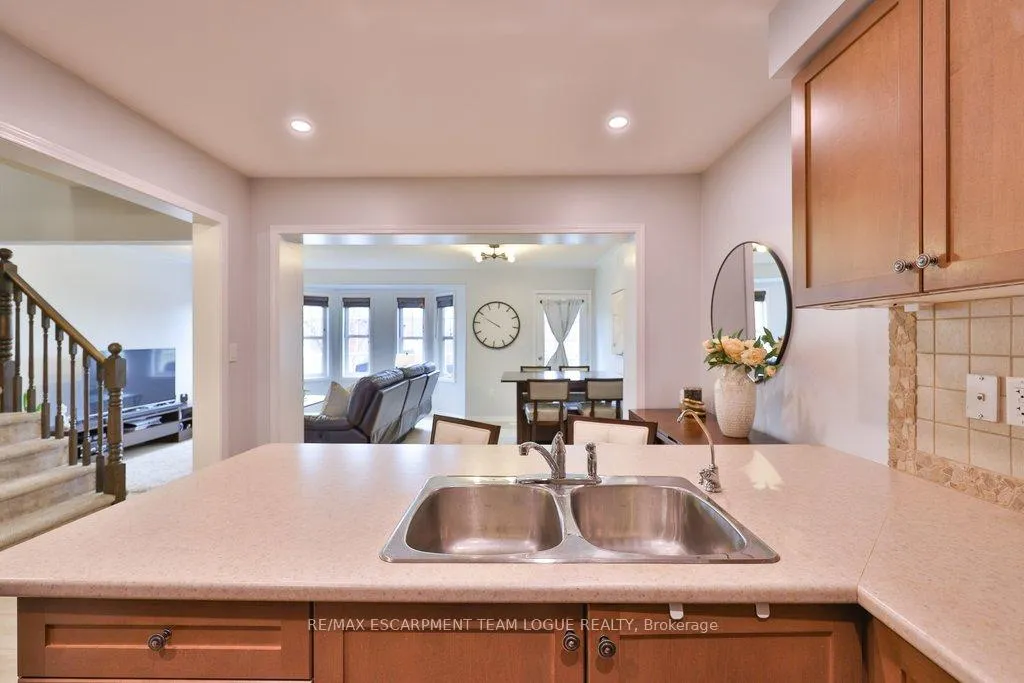 Photo 10 of 653 Speyer Circle, Milton, Harrison — HOMEH