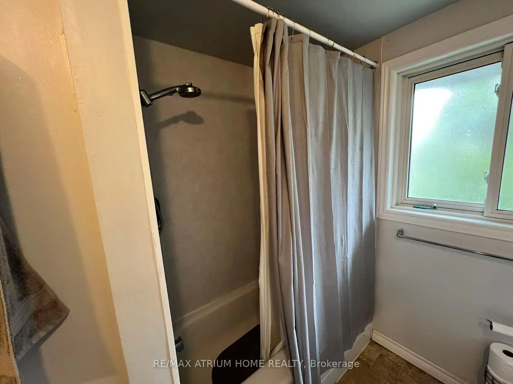 Photo 24 of 181 Cedarvale Crescent, Waterloo, Lakeshore Village — HOMEH