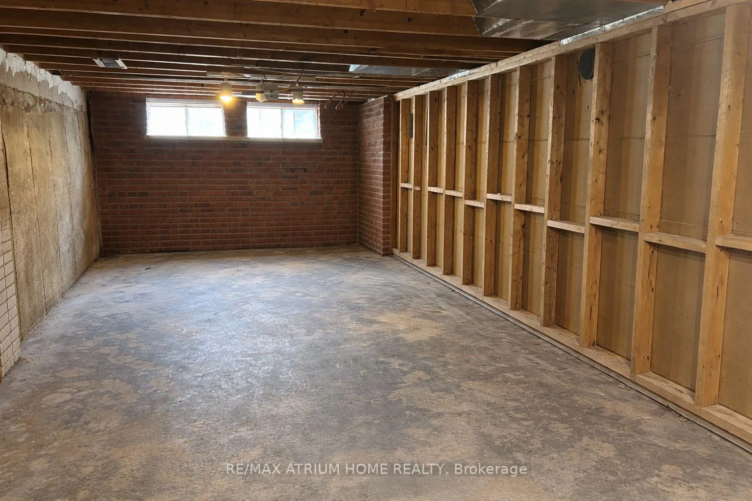 Photo 14 of 181 Cedarvale Crescent, Waterloo, Lakeshore Village — HOMEH
