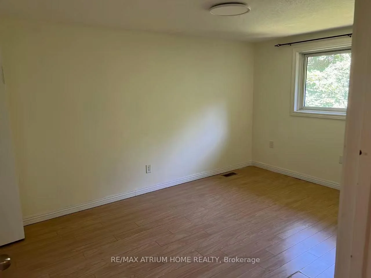 Photo 7 of 181 Cedarvale Crescent, Waterloo, Lakeshore Village — HOMEH