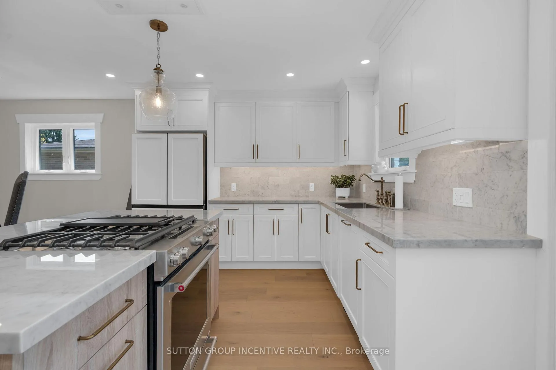Photo 9 of 254 Cook Street, Barrie, Grove East — HOMEH
