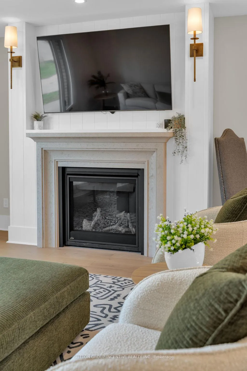Photo 12 of 254 Cook Street, Barrie, Grove East — HOMEH