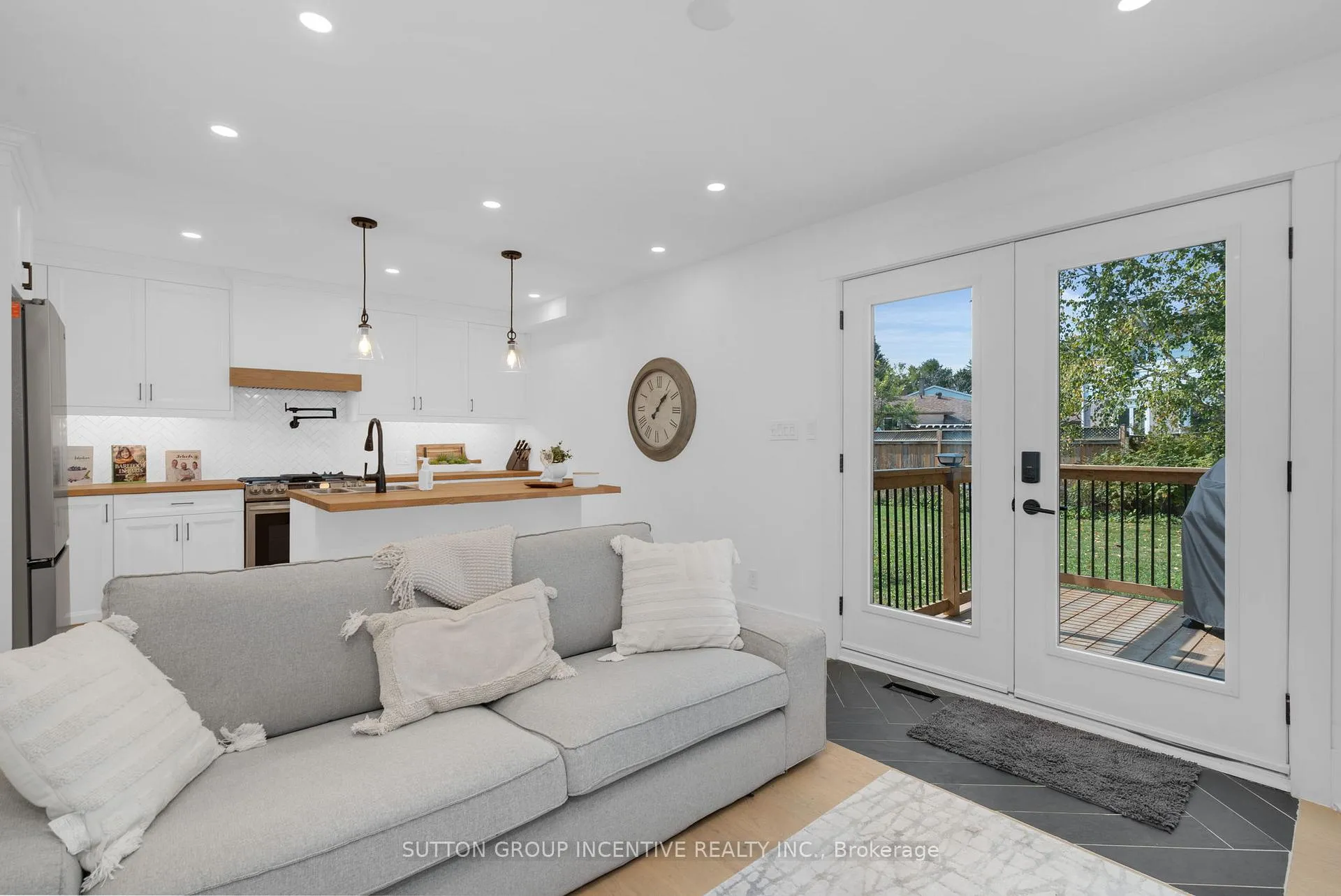 Photo 23 of 254 Cook Street, Barrie, Grove East — HOMEH