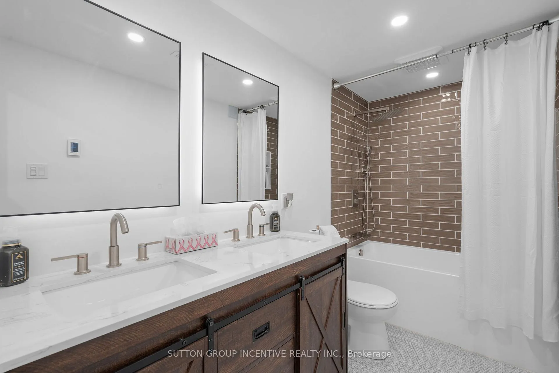 Photo 30 of 254 Cook Street, Barrie, Grove East — HOMEH