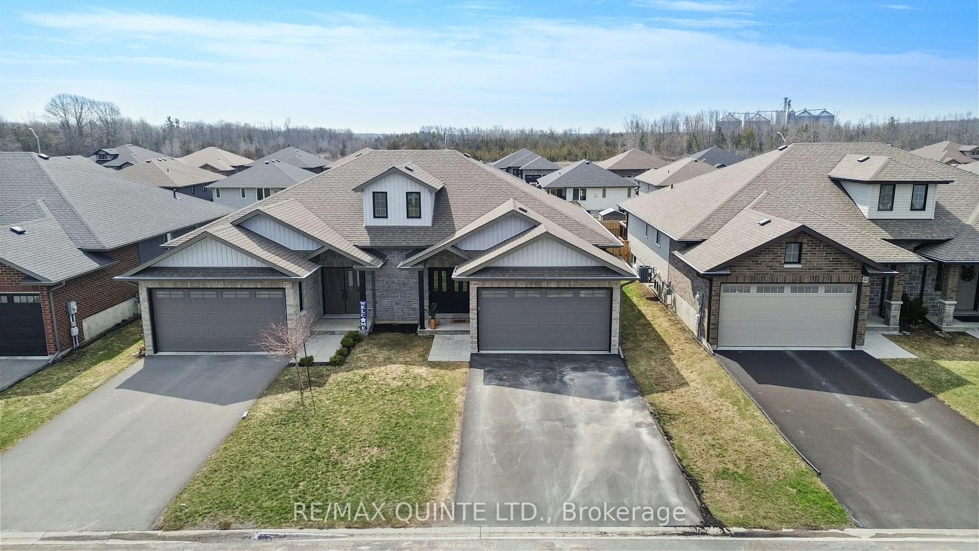 Photo 2 of 59 Hillside Meadow Drive, Quinte West, Murray Ward — HOMEH