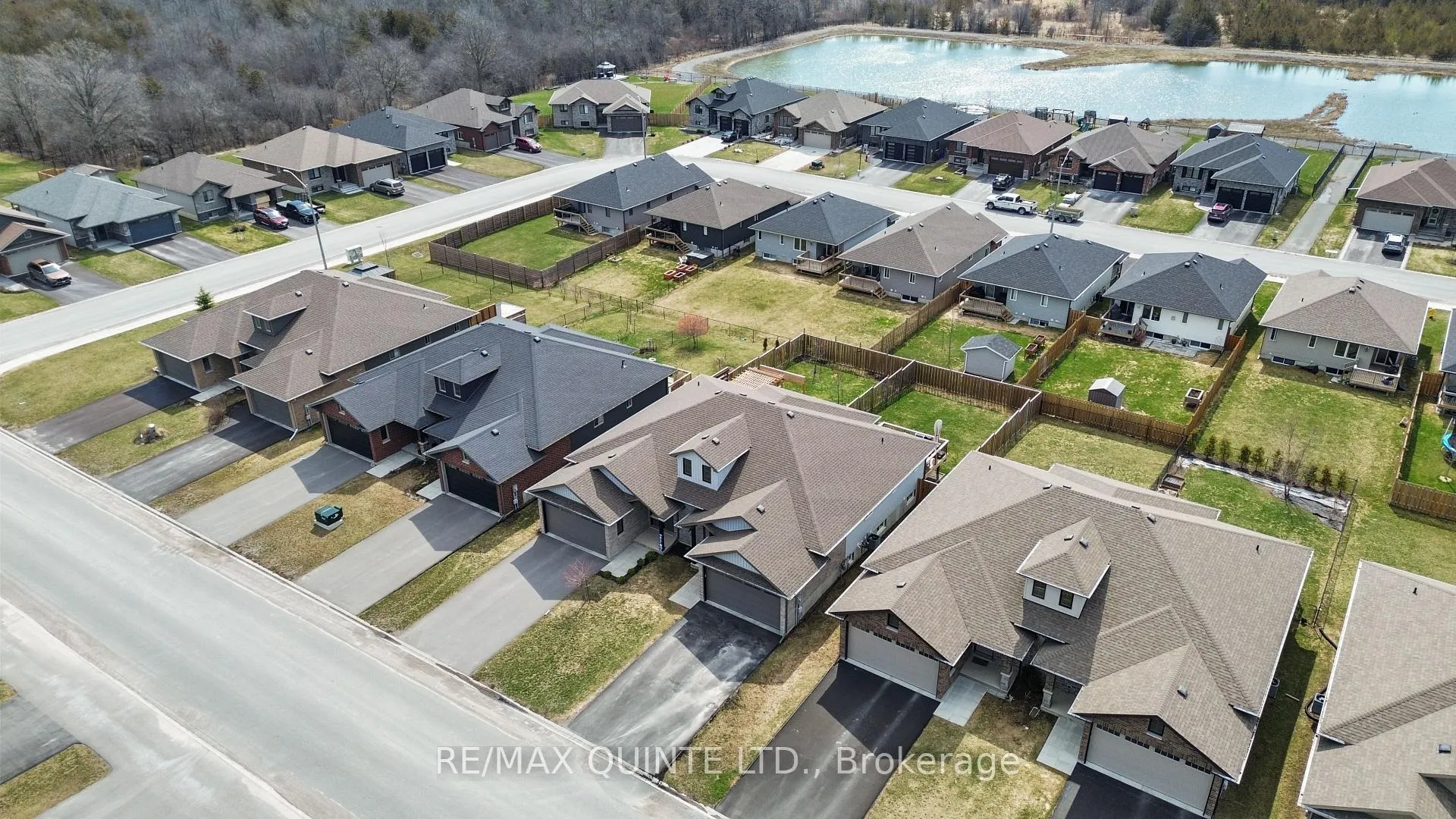 Photo 4 of 59 Hillside Meadow Drive, Quinte West, Murray Ward — HOMEH