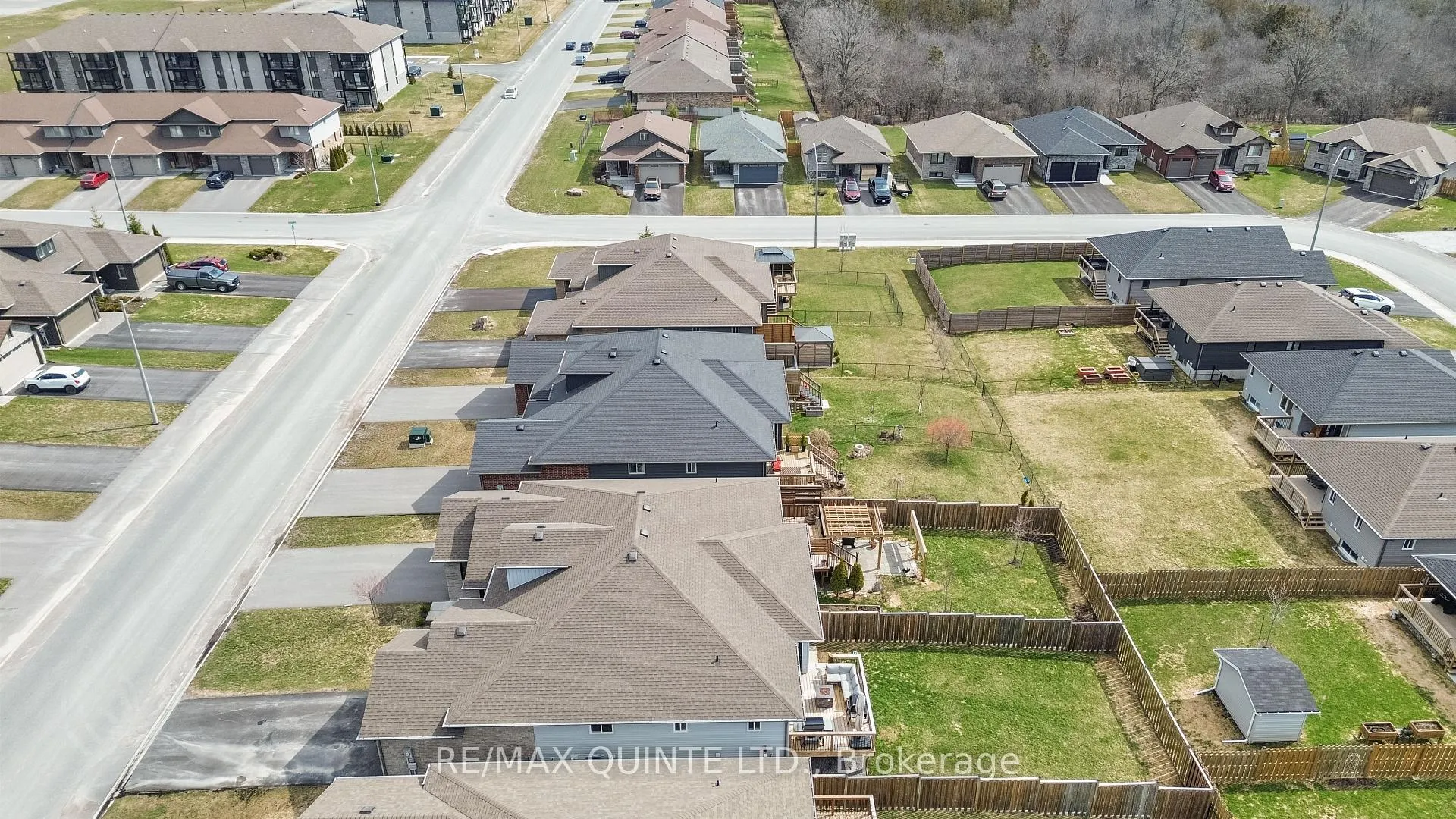 Photo 5 of 59 Hillside Meadow Drive, Quinte West, Murray Ward — HOMEH