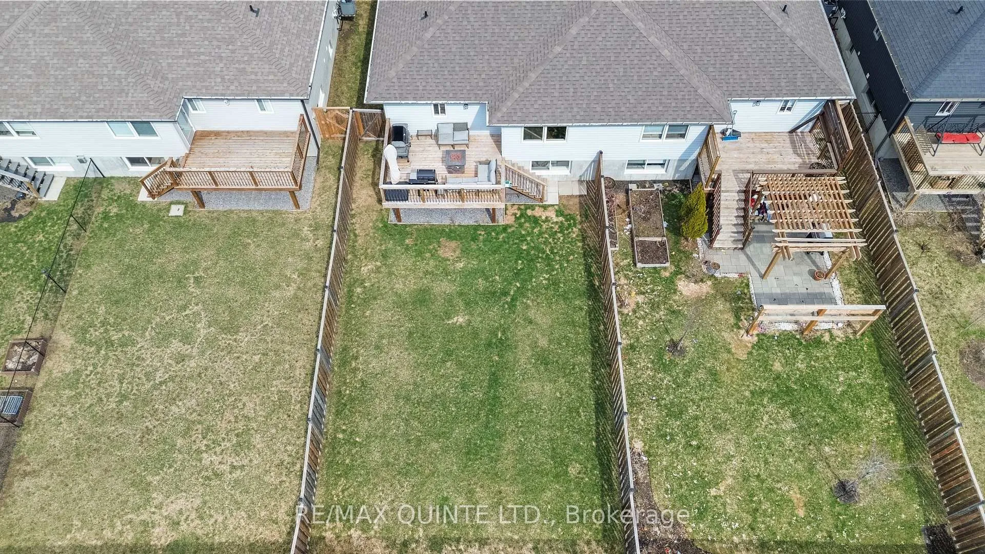 Photo 10 of 59 Hillside Meadow Drive, Quinte West, Murray Ward — HOMEH