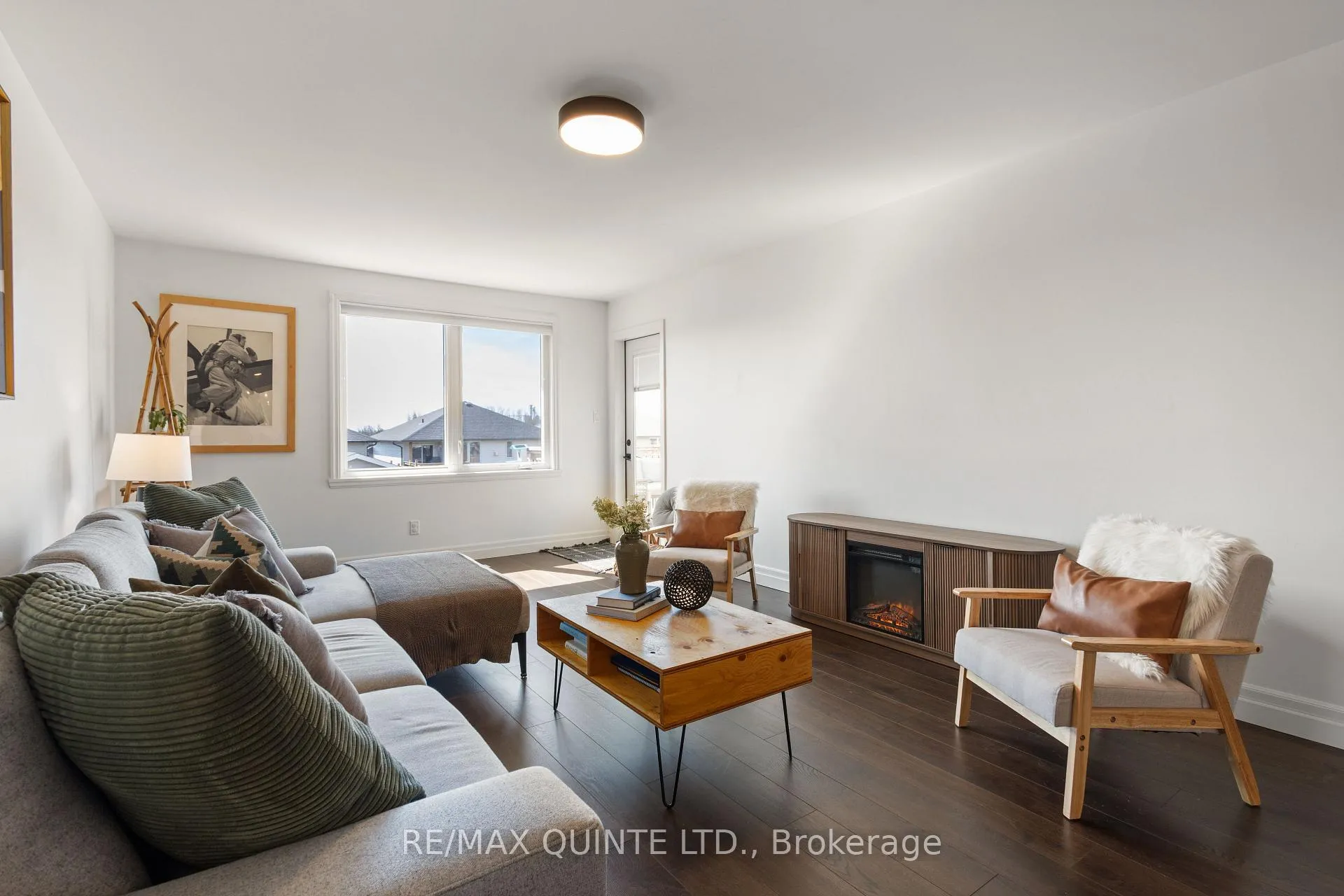 Photo 23 of 59 Hillside Meadow Drive, Quinte West, Murray Ward — HOMEH