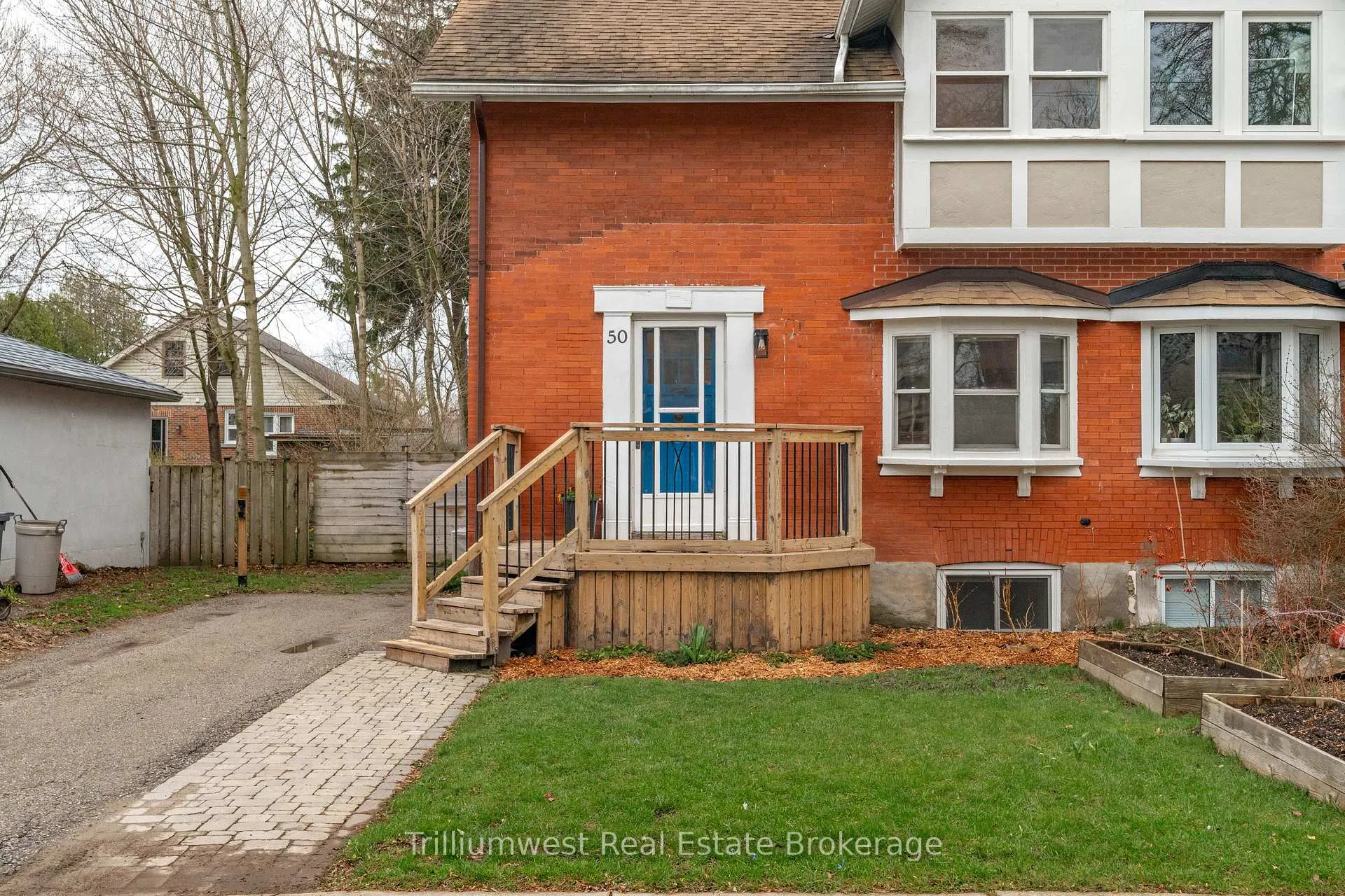 Photo 3 of 50 Hillcrest Drive, Guelph, St. George's — HOMEH