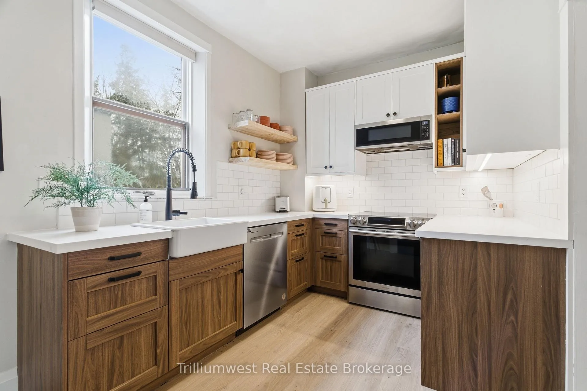 Photo 14 of 50 Hillcrest Drive, Guelph, St. George's — HOMEH
