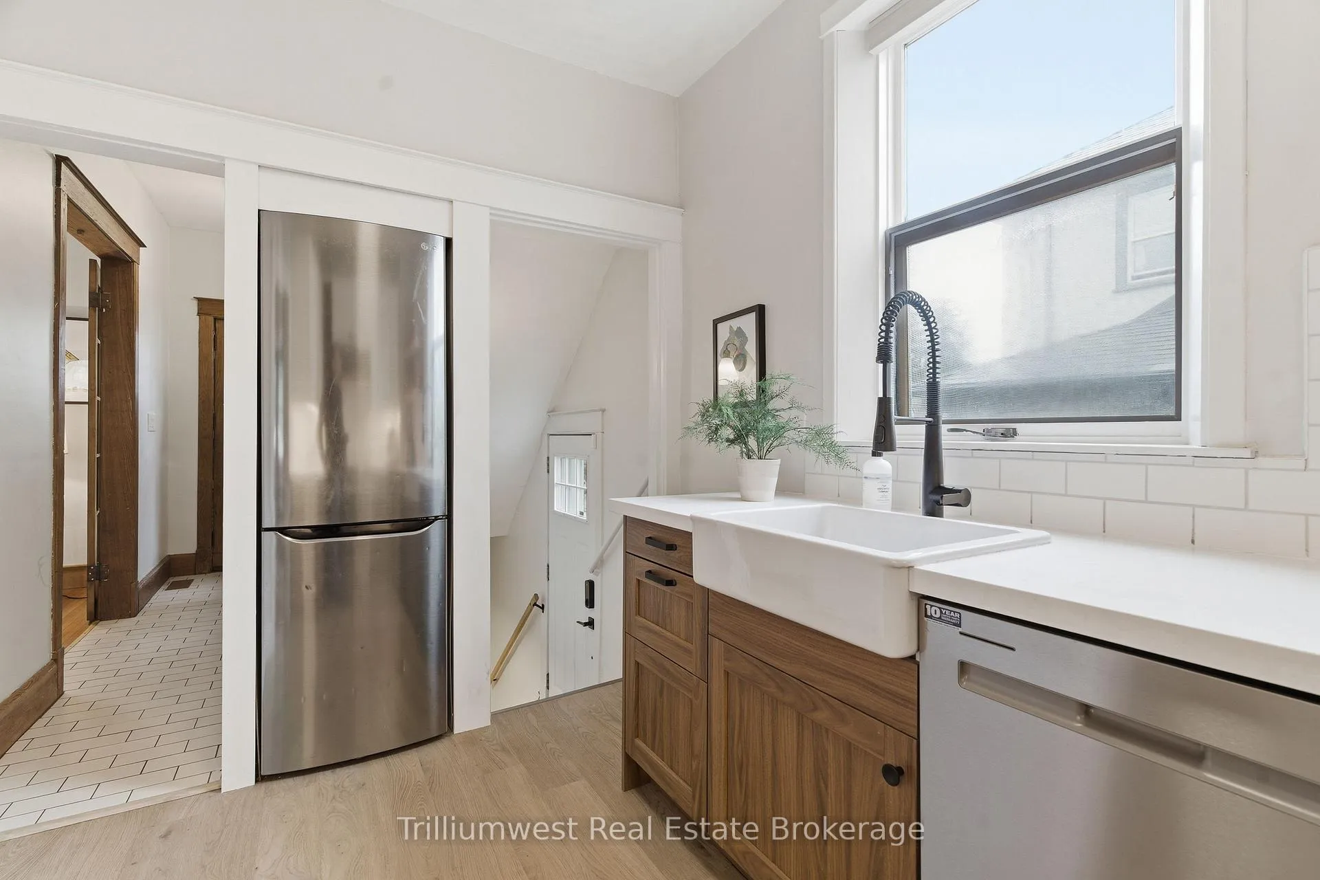 Photo 16 of 50 Hillcrest Drive, Guelph, St. George's — HOMEH