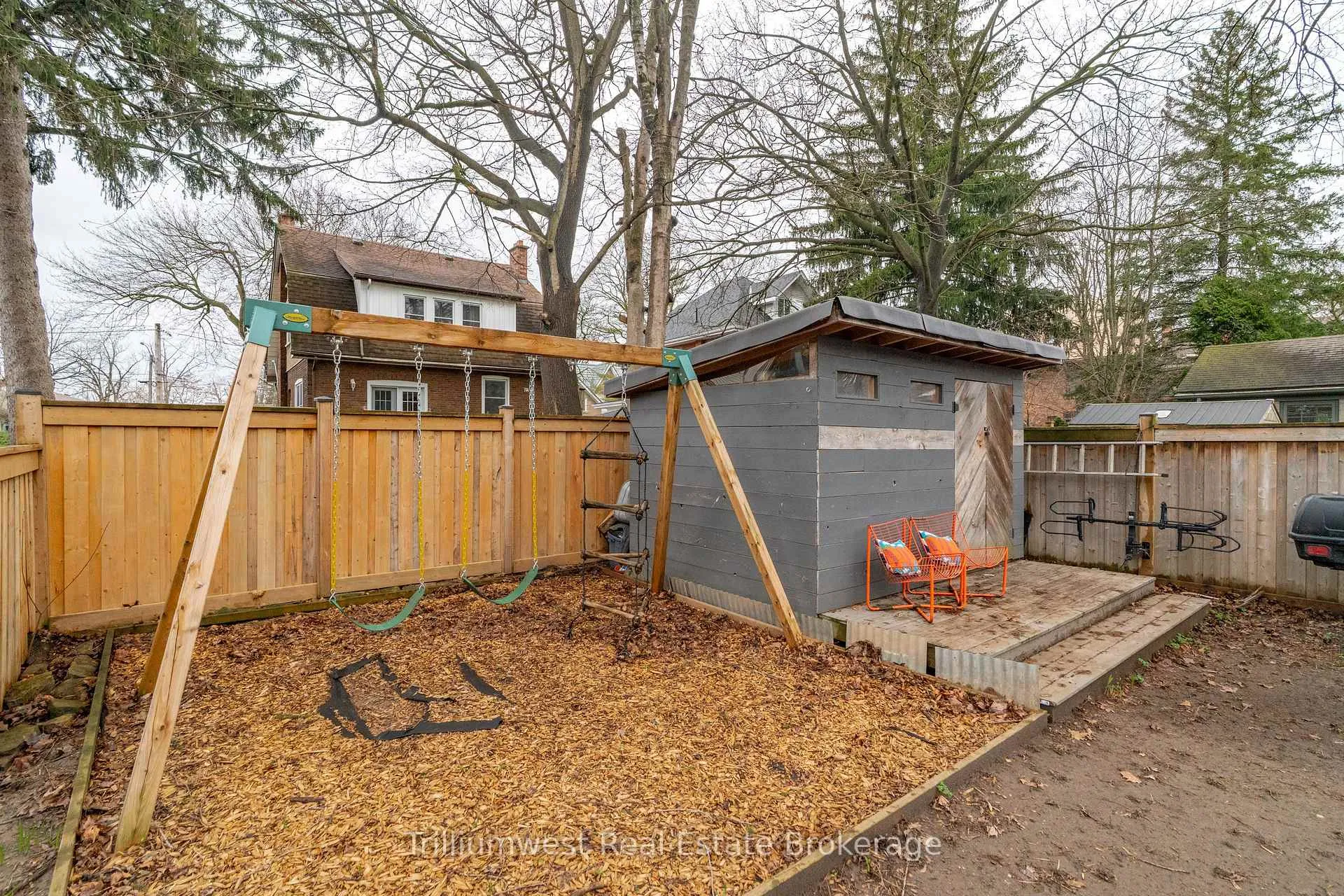 Photo 36 of 50 Hillcrest Drive, Guelph, St. George's — HOMEH