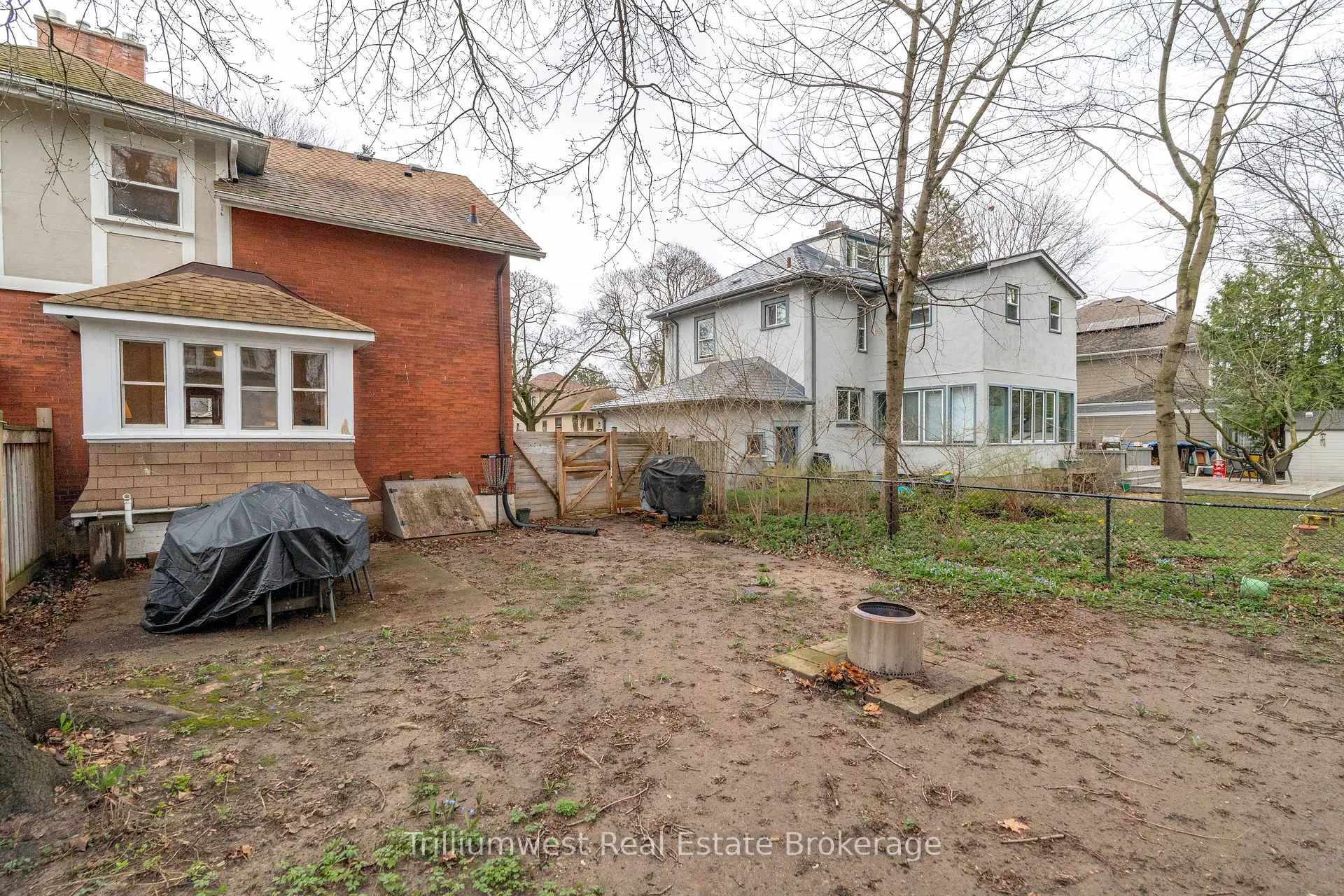 Photo 39 of 50 Hillcrest Drive, Guelph, St. George's — HOMEH