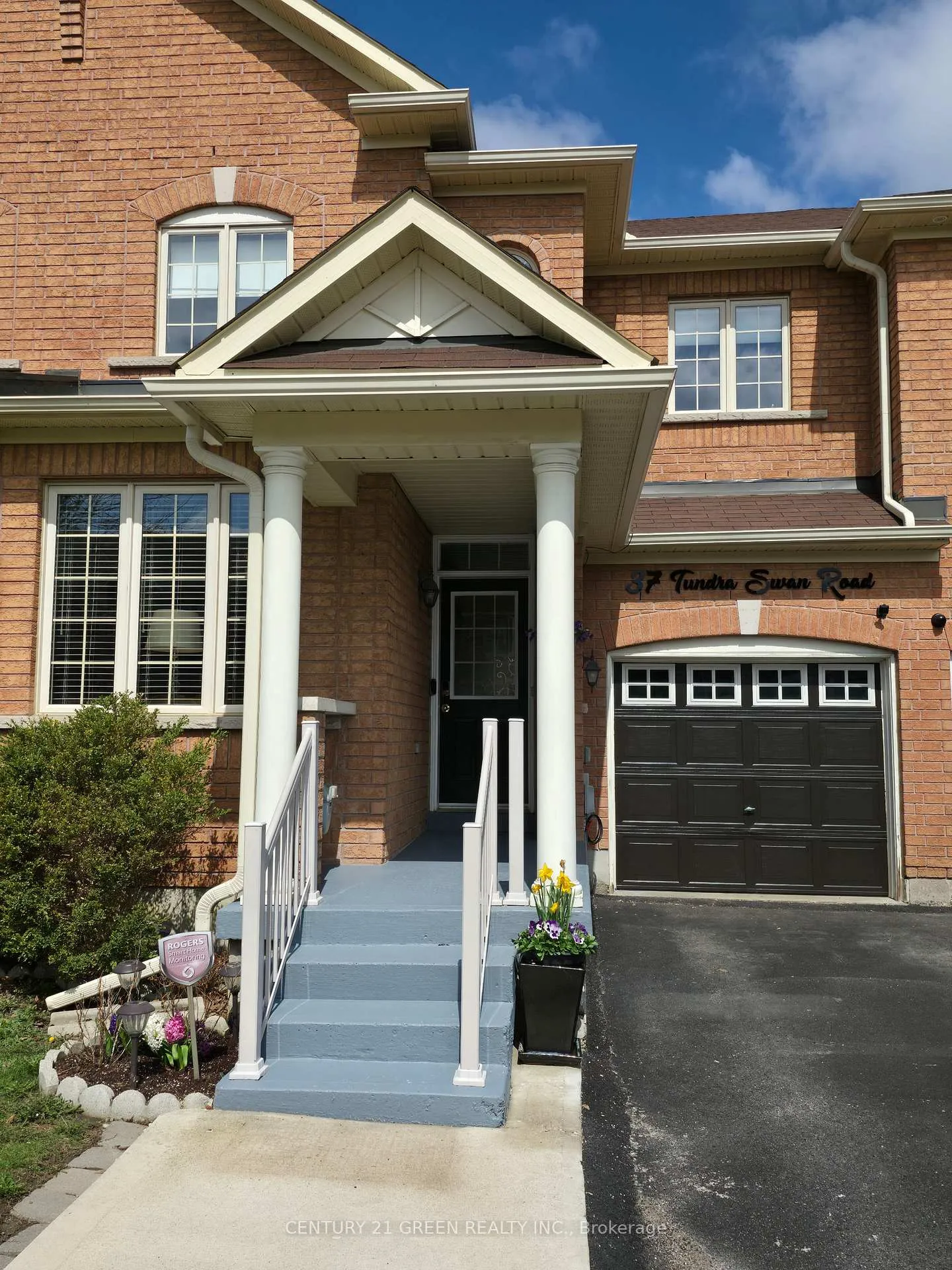 Photo 1 of 37 Tundra Swan Road, Brampton, Sandringham-Wellington — HOMEH