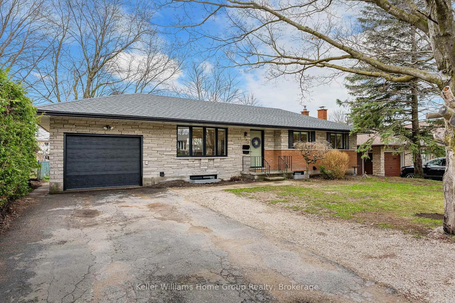 Photo 3 of Unit main level, 535 Elgin Street, Centre Wellington, Fergus — HOMEH