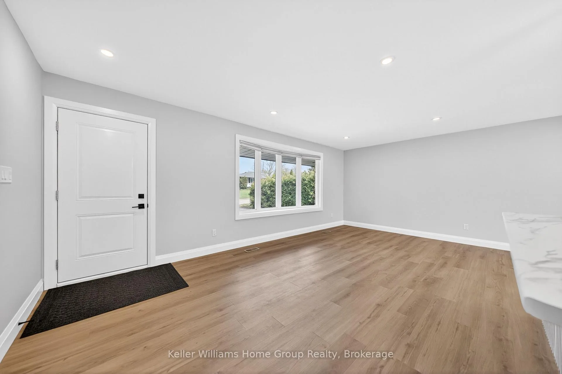Photo 8 of Unit main level, 535 Elgin Street, Centre Wellington, Fergus — HOMEH