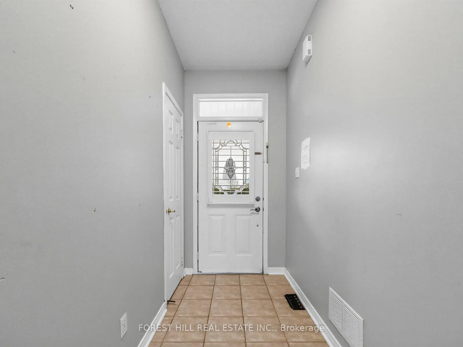 Photo 4 of 40 Croker Drive S, Ajax, South East — HOMEH