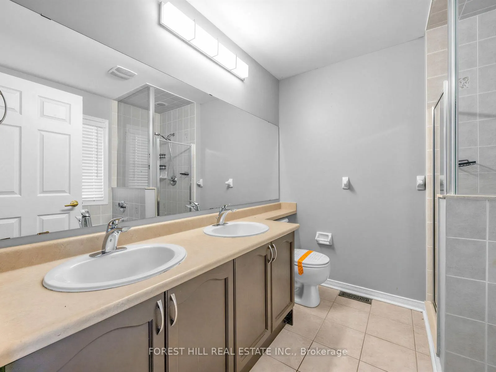 Photo 25 of 40 Croker Drive S, Ajax, South East — HOMEH