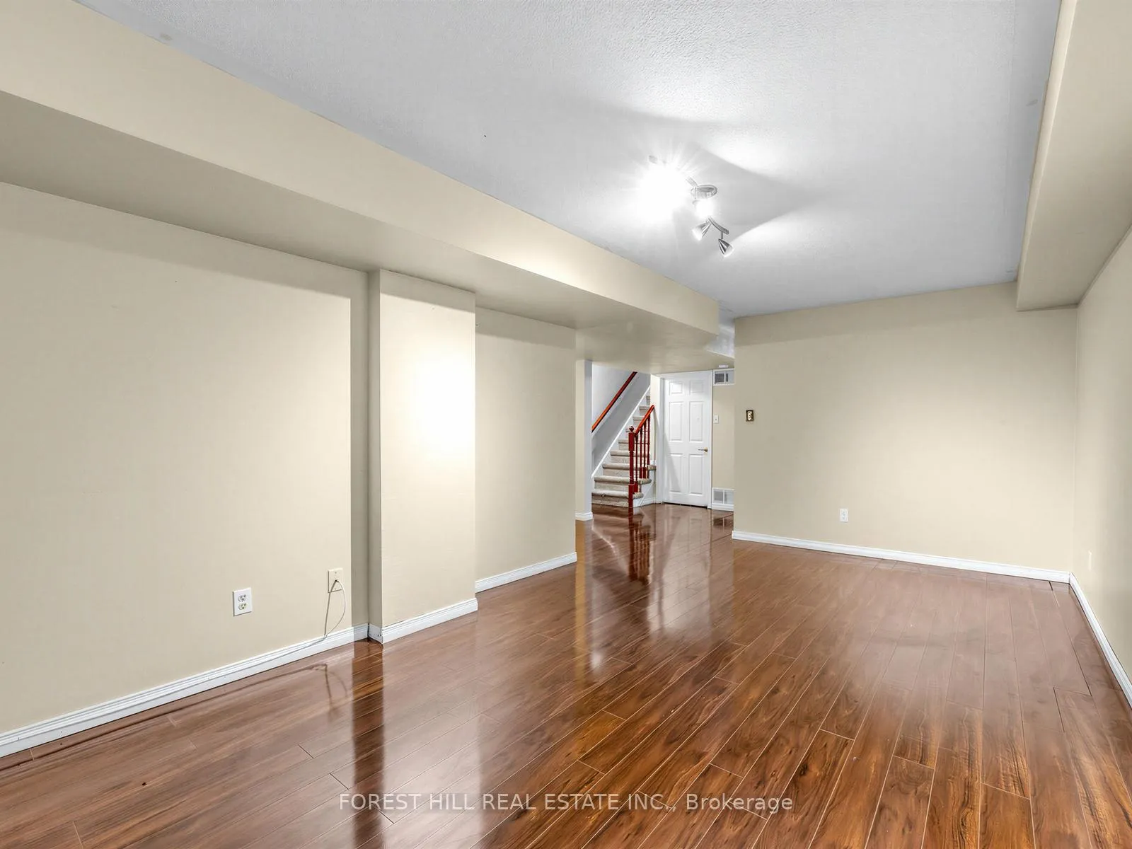 Photo 29 of 40 Croker Drive S, Ajax, South East — HOMEH