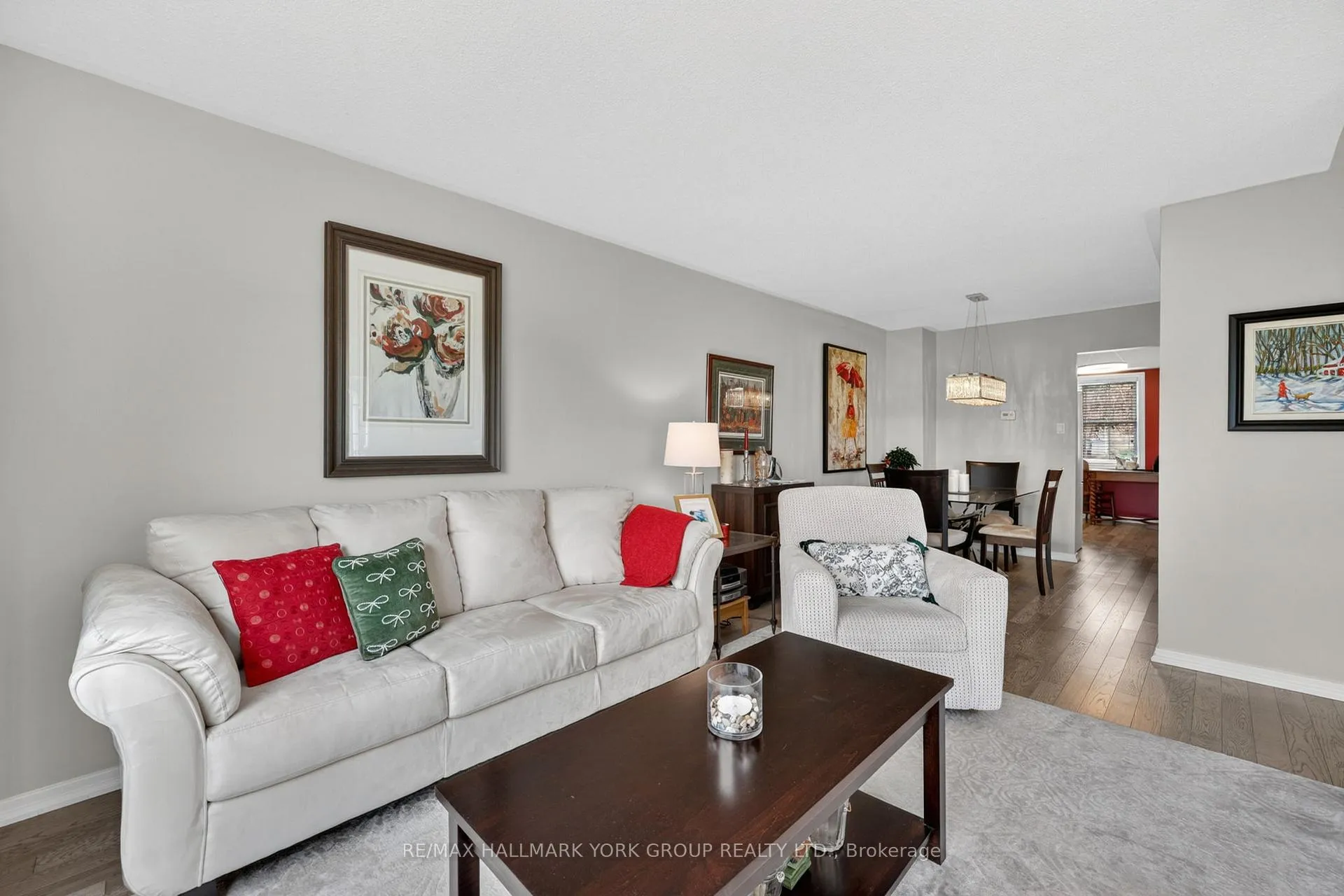 Photo 17 of 35 Parkland Court, Aurora, Aurora Heights — HOMEH