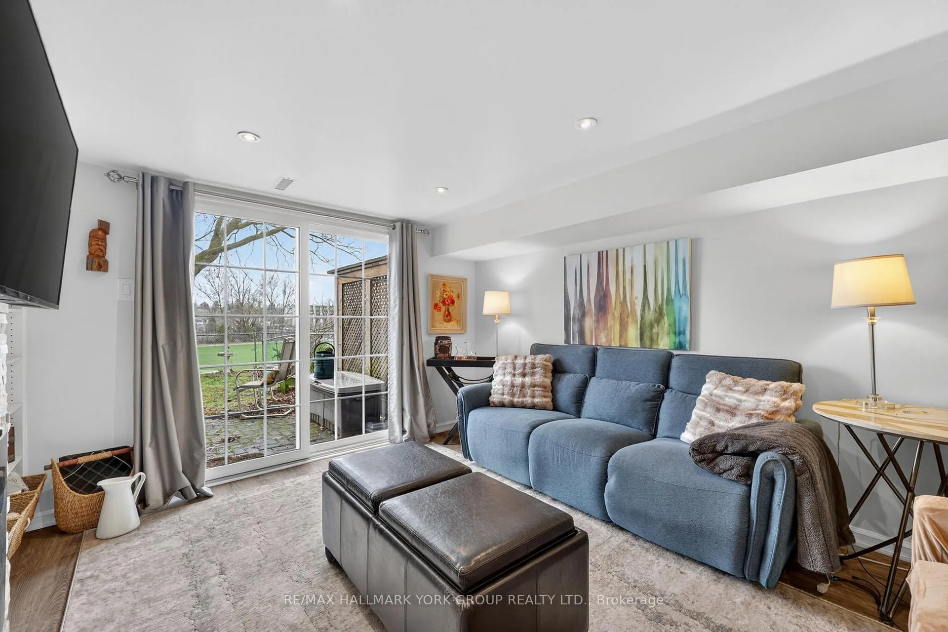 Photo 30 of 35 Parkland Court, Aurora, Aurora Heights — HOMEH