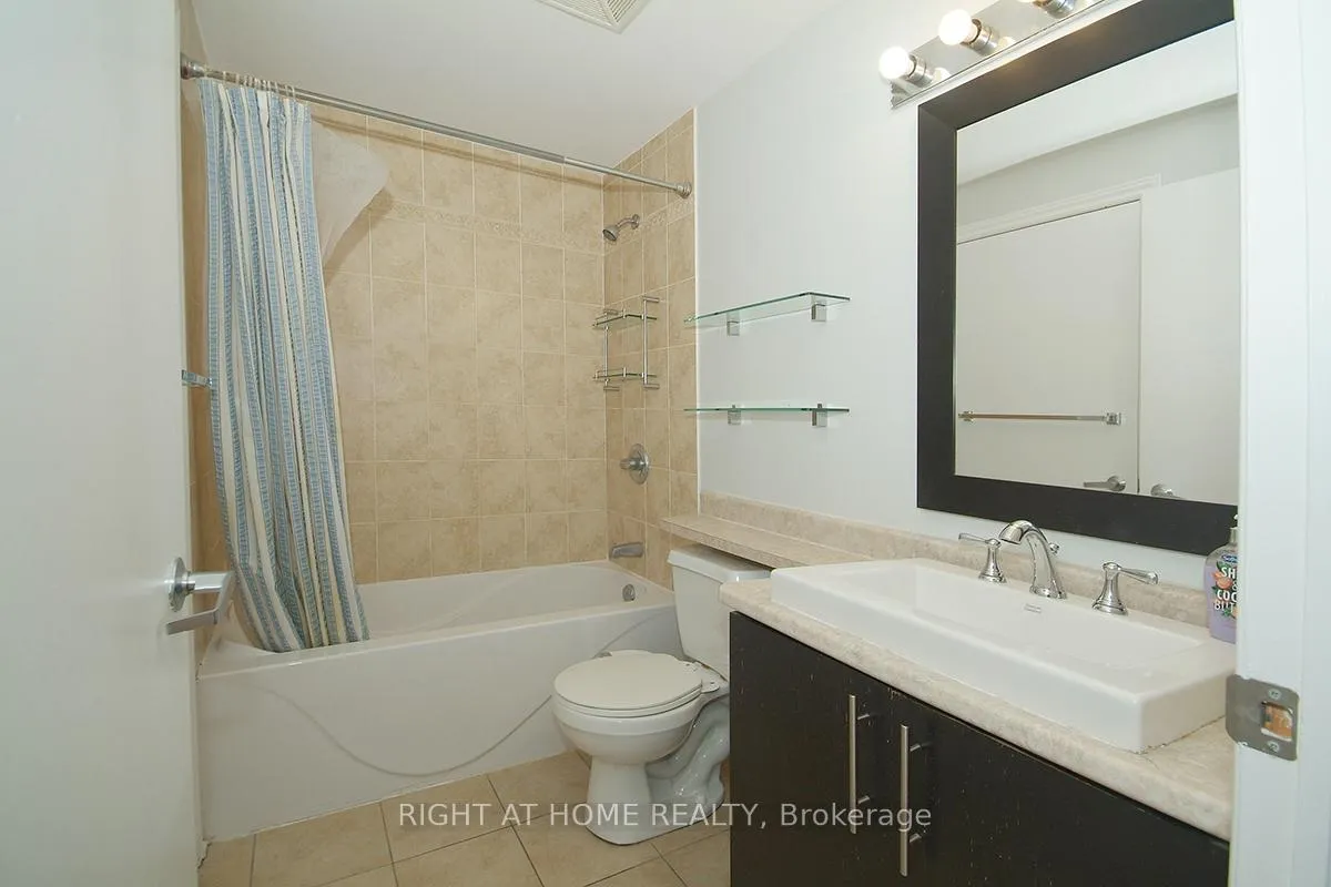 Photo 11 of Unit 702, 200 Rideau Street, Ottawa, Sandy Hill — HOMEH