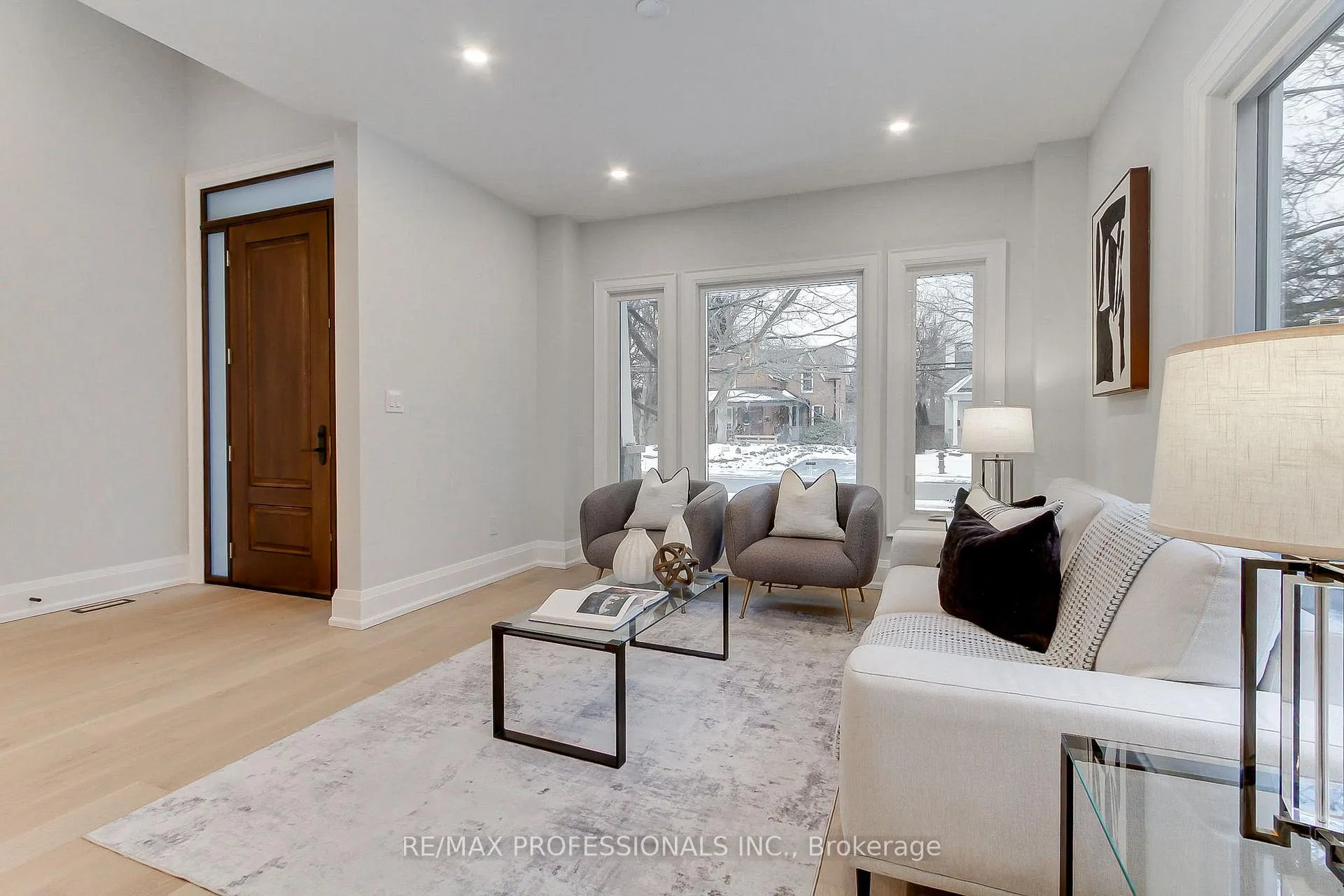 Photo 7 of 432 Smith Avenue, Burlington, Brant — HOMEH