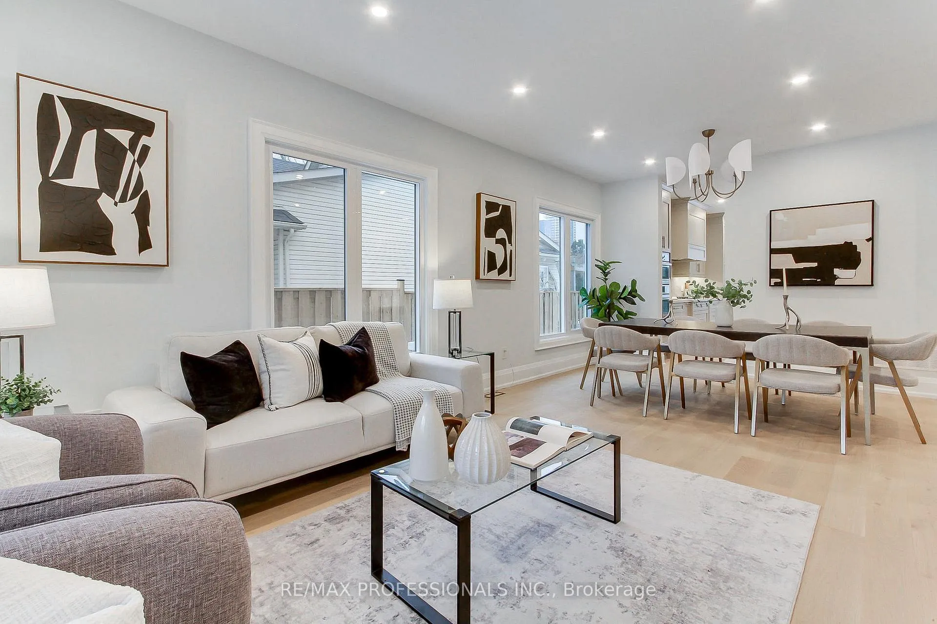 Photo 8 of 432 Smith Avenue, Burlington, Brant — HOMEH