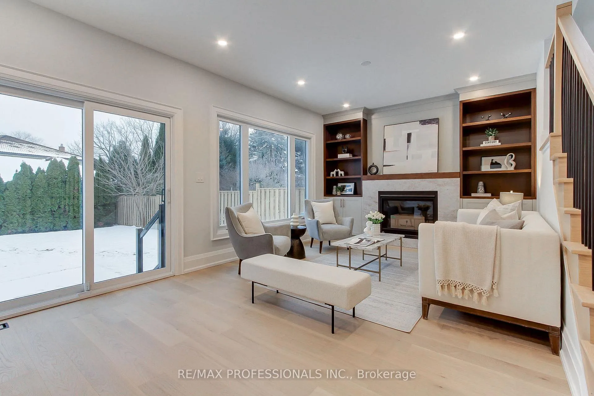 Photo 24 of 432 Smith Avenue, Burlington, Brant — HOMEH