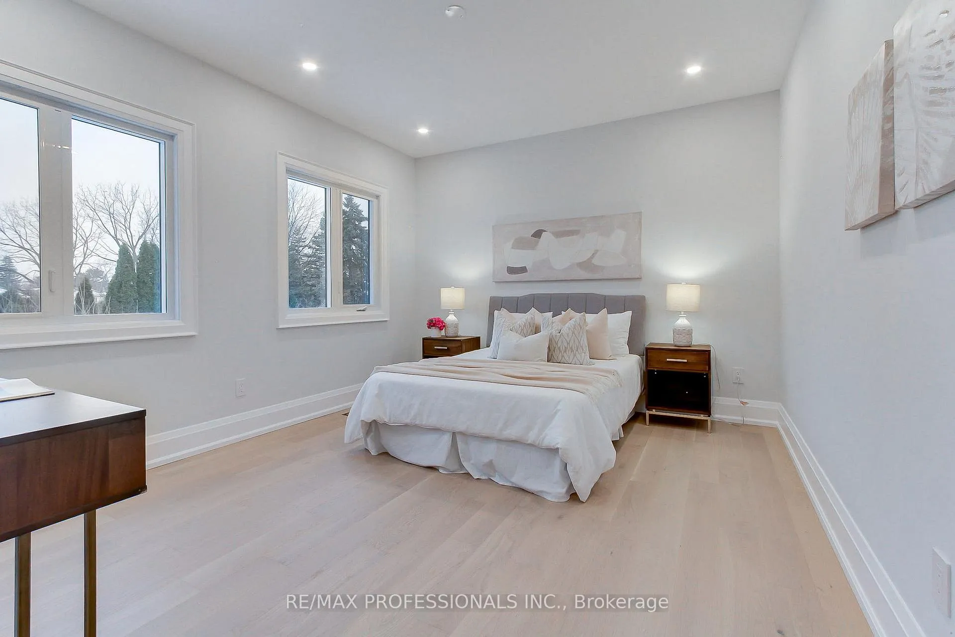 Photo 30 of 432 Smith Avenue, Burlington, Brant — HOMEH