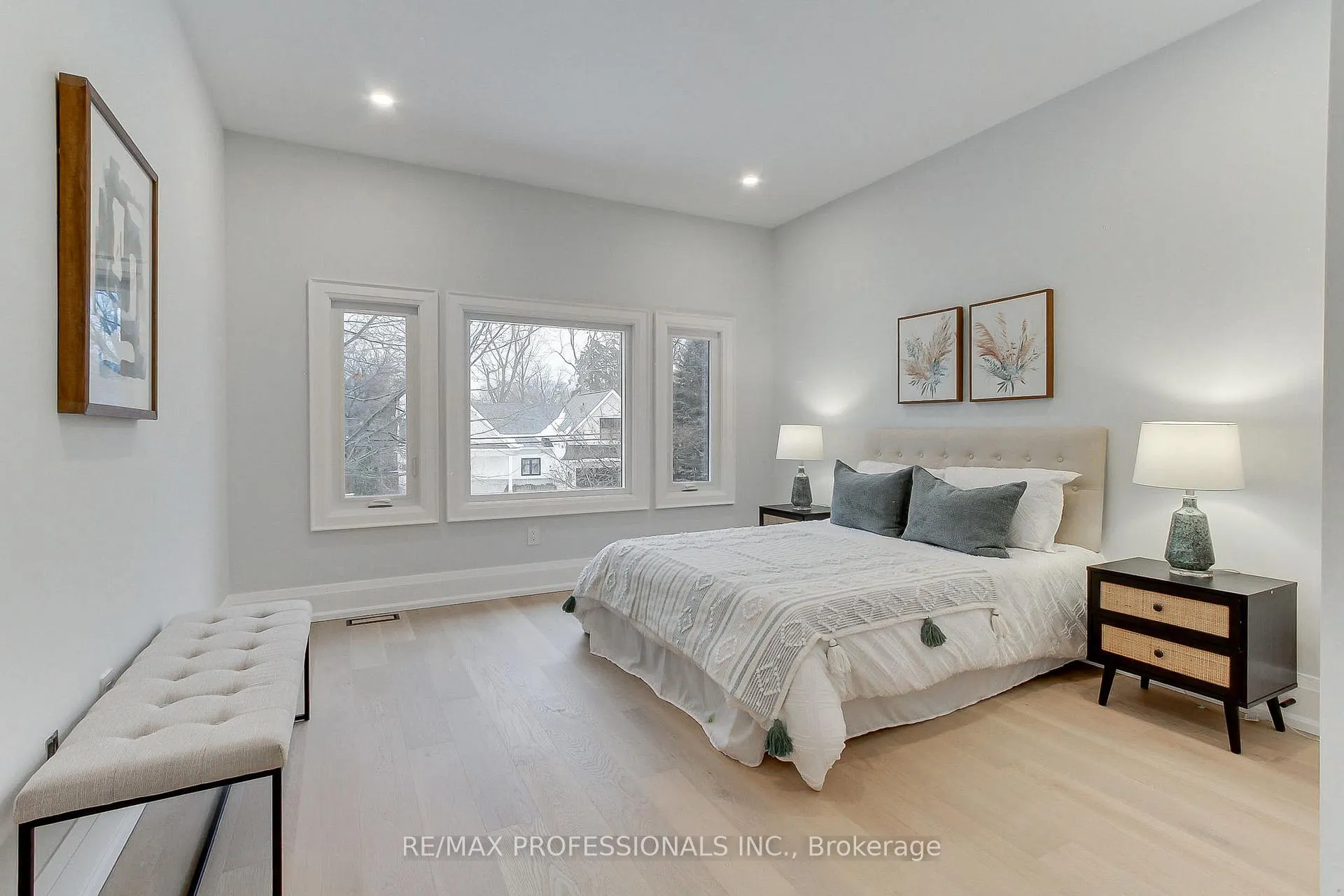 Photo 40 of 432 Smith Avenue, Burlington, Brant — HOMEH